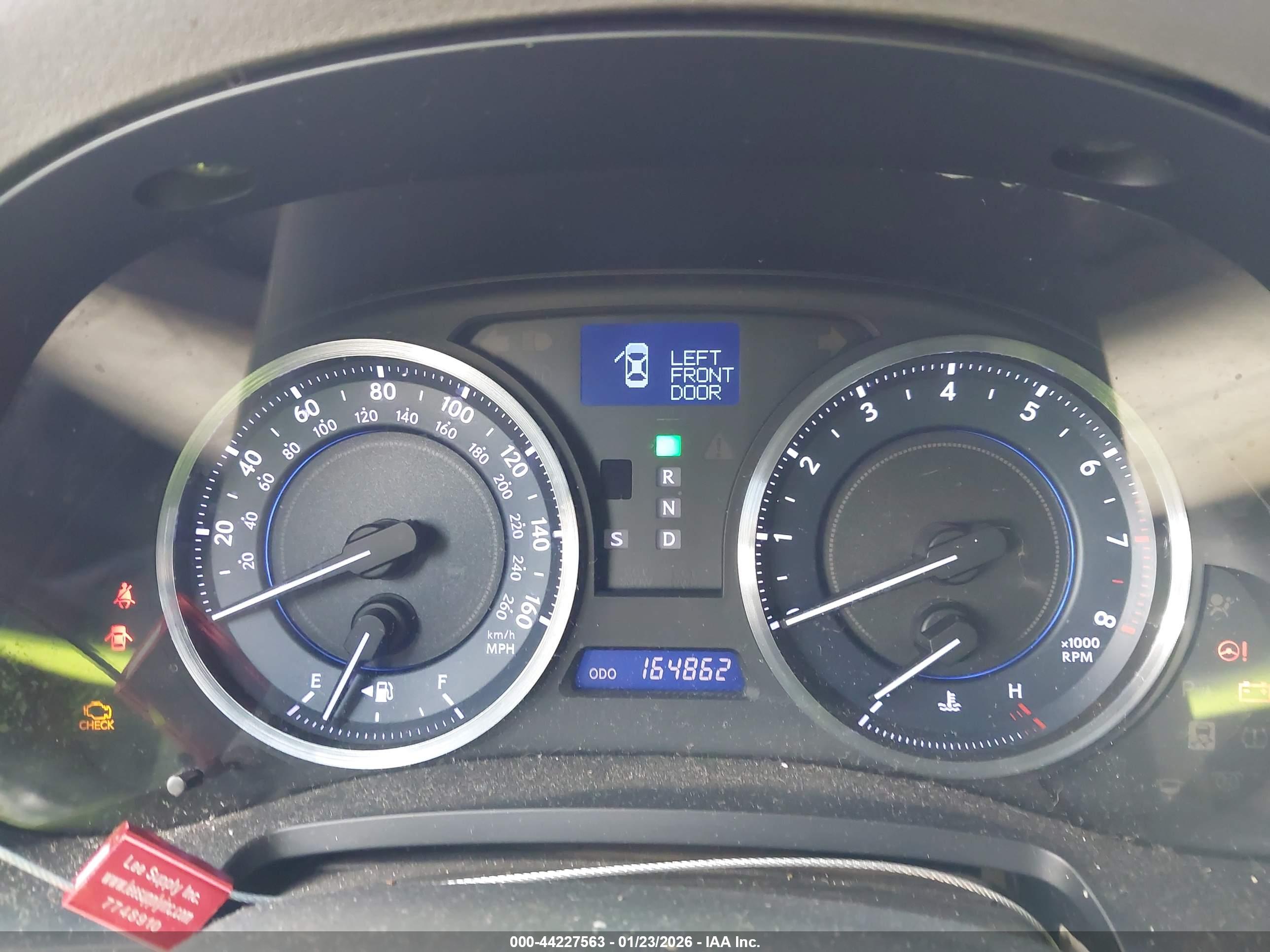 LEXUS IS image 7