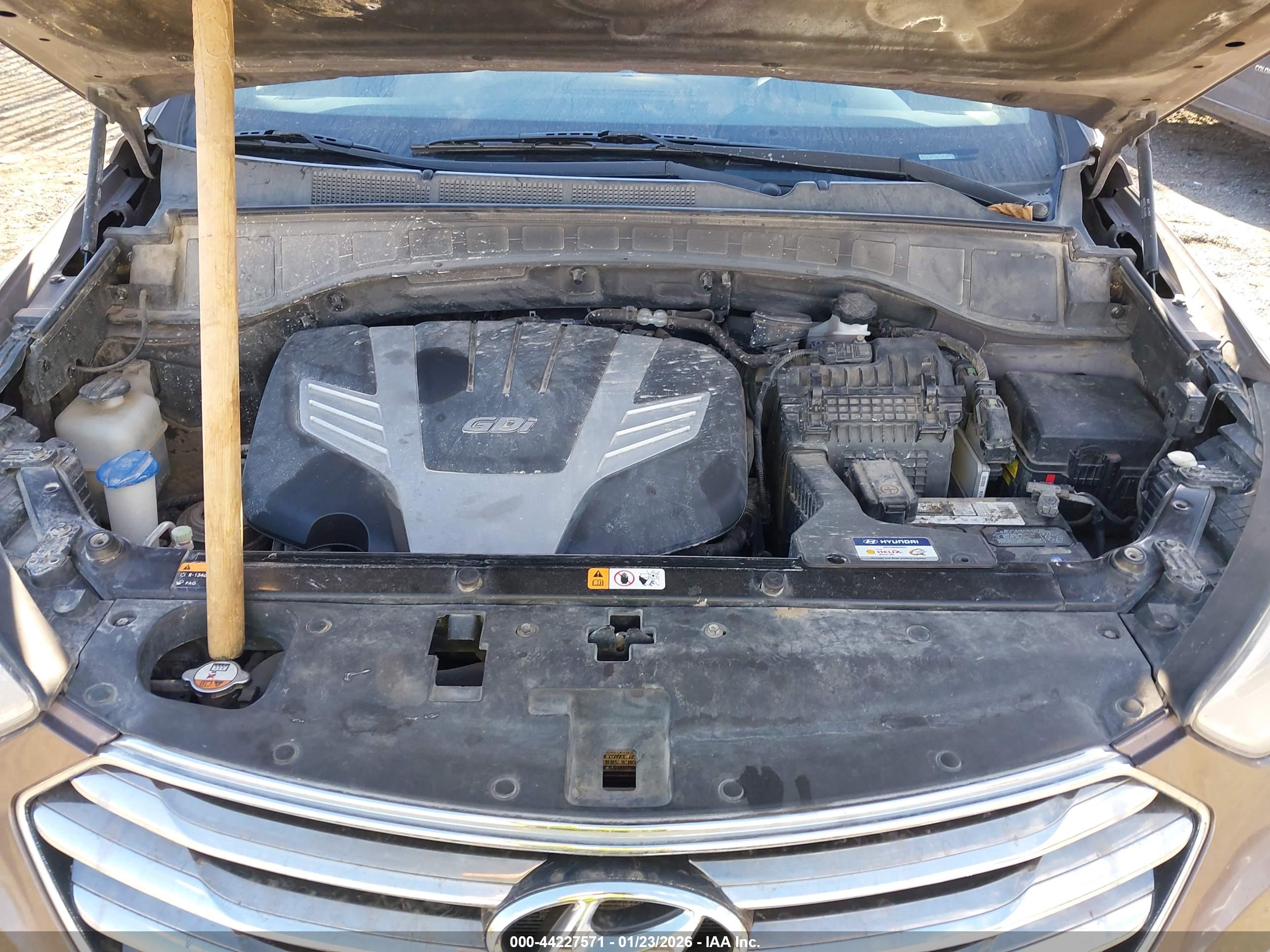 HYUNDAI SANTA image 10