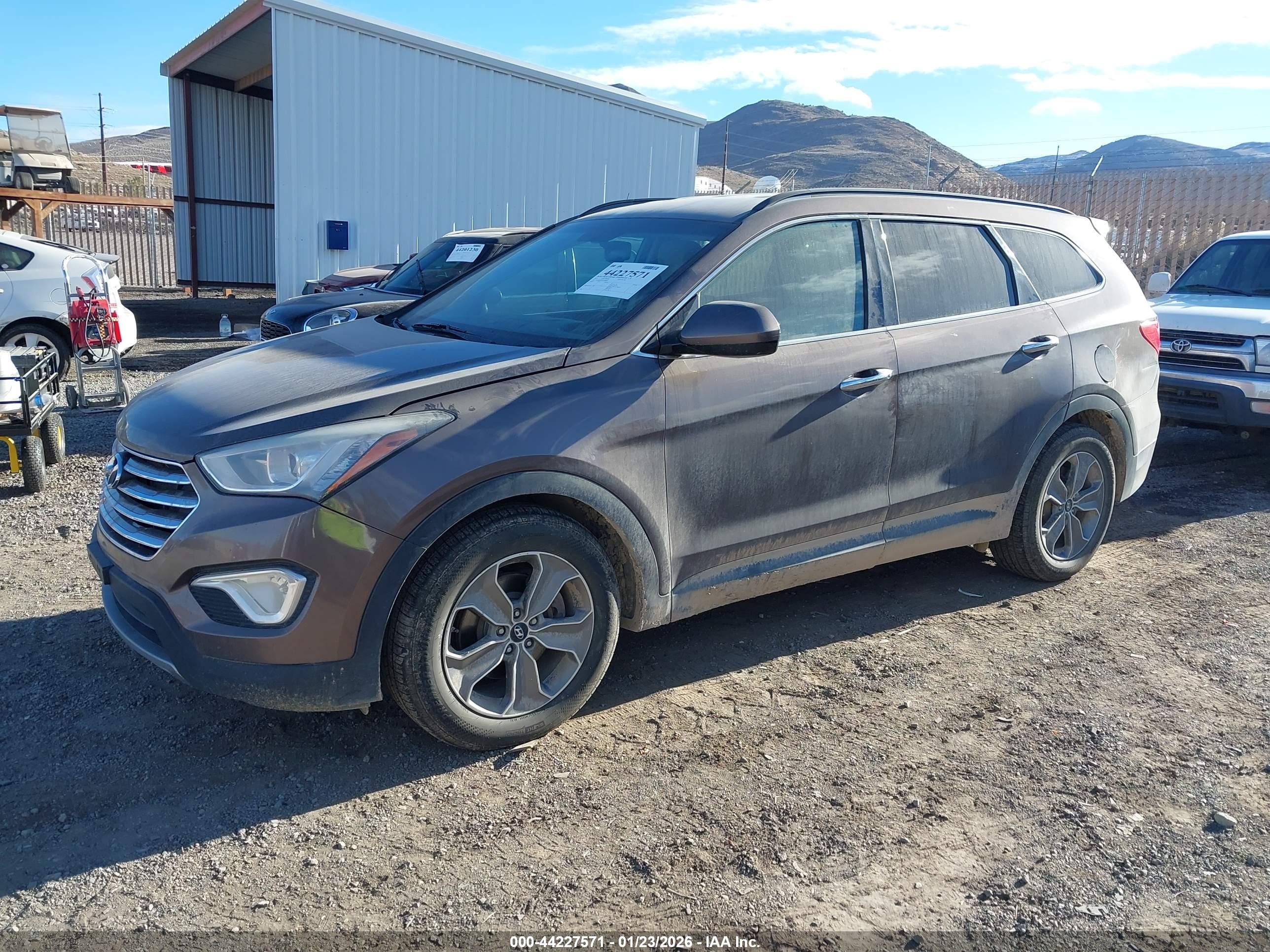 HYUNDAI SANTA image 2