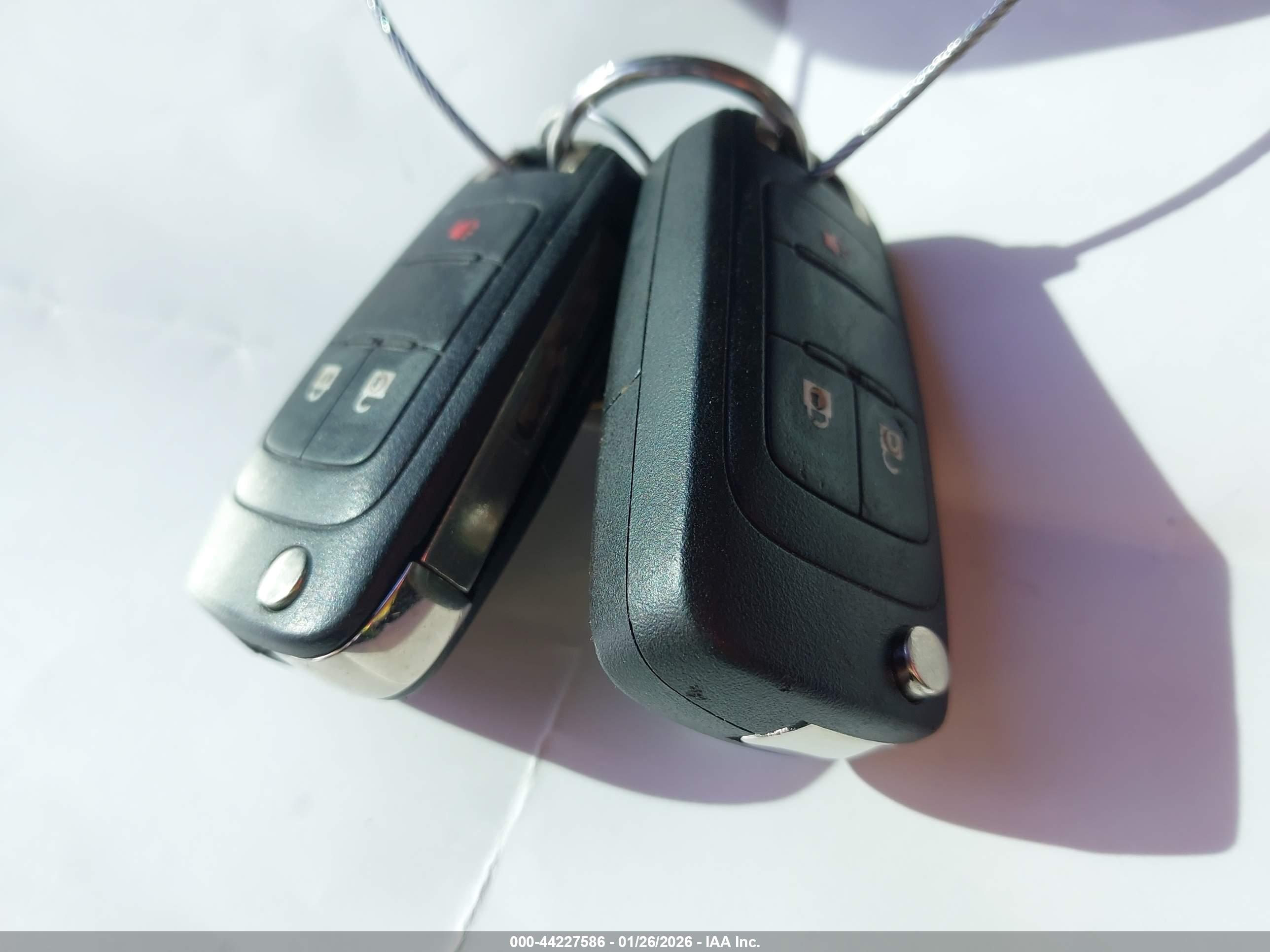 GMC TERRAIN image 11