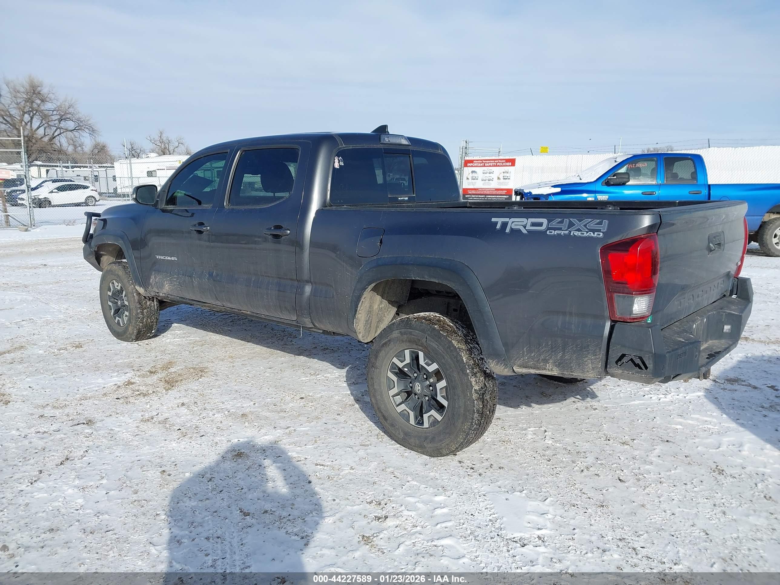 TOYOTA TACOMA image 3