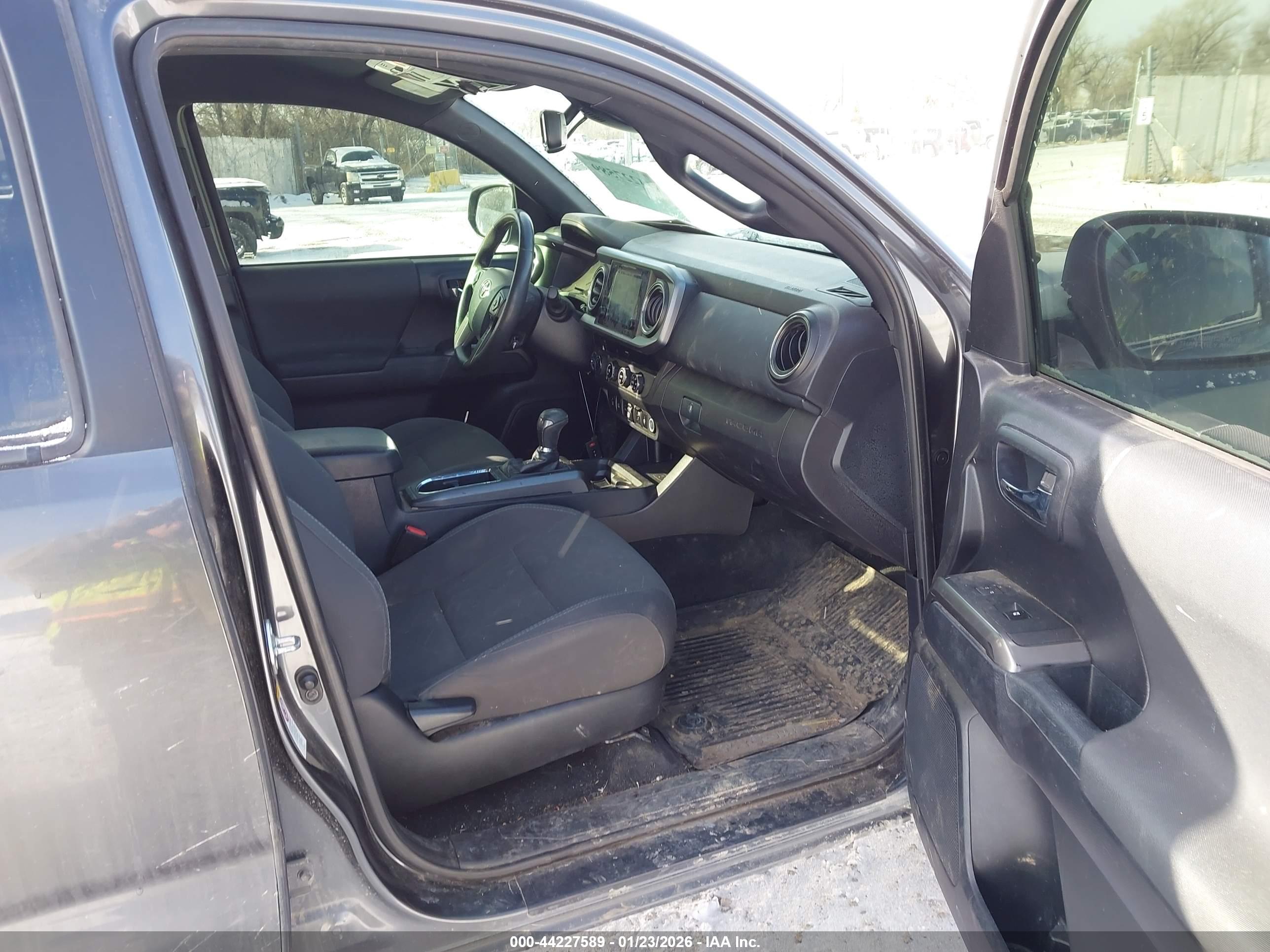 TOYOTA TACOMA image 5