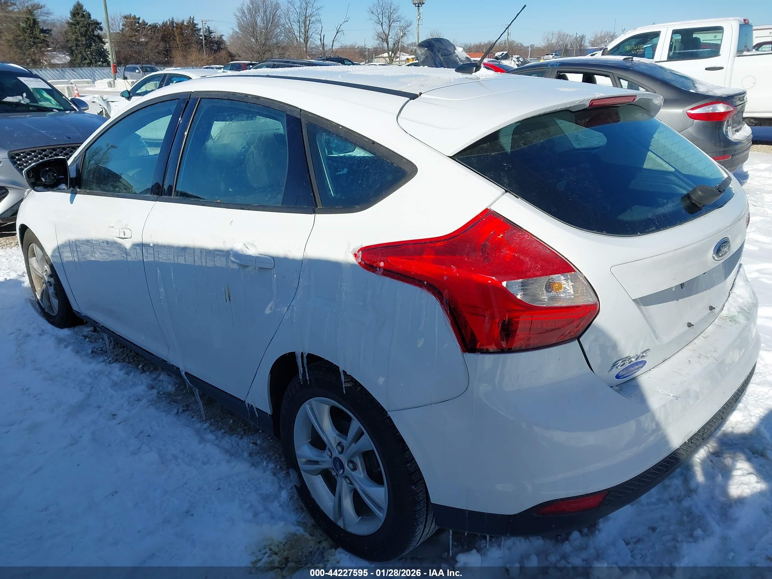 FORD FOCUS image 3