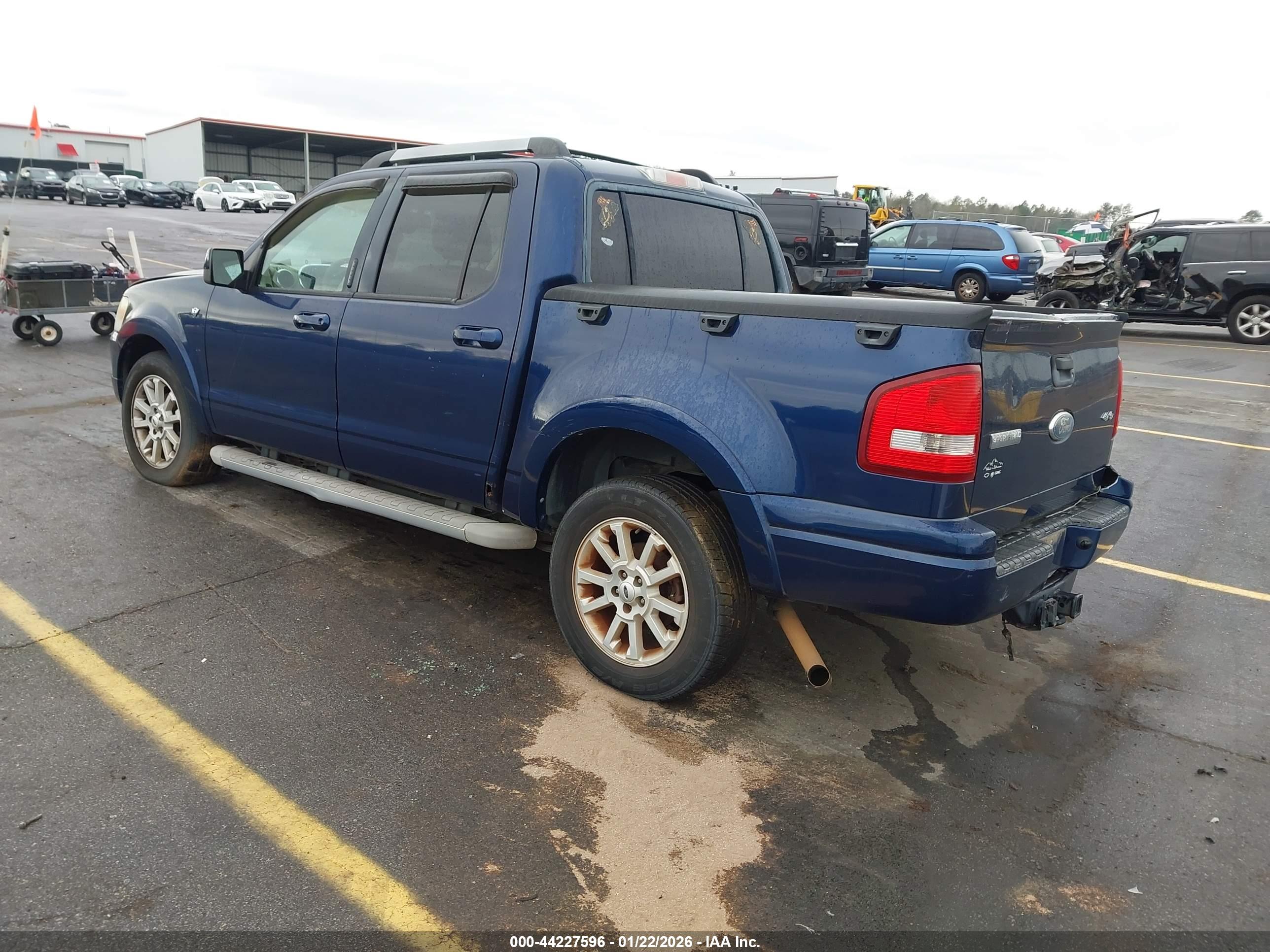 FORD EXPLORER image 3
