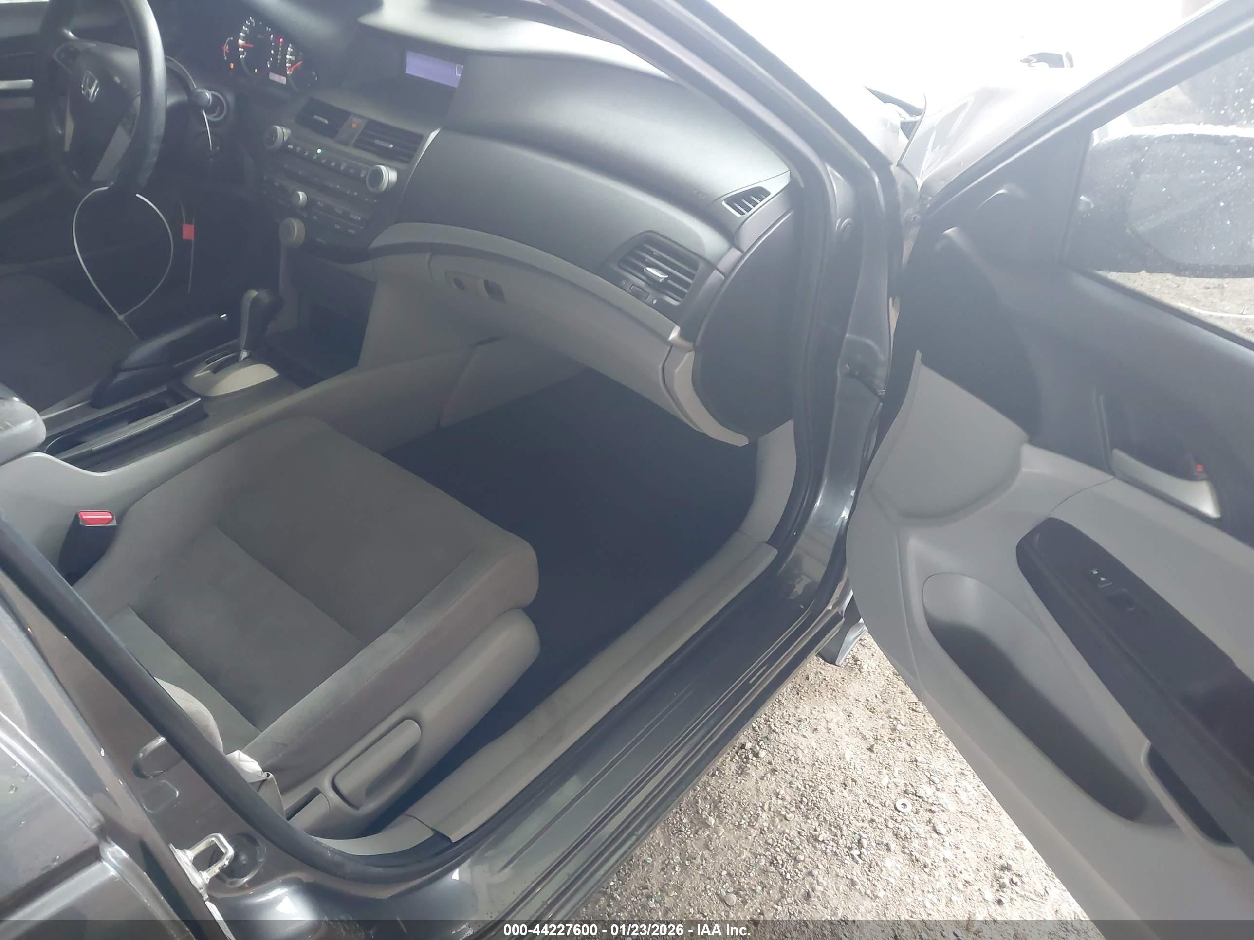 HONDA ACCORD image 5