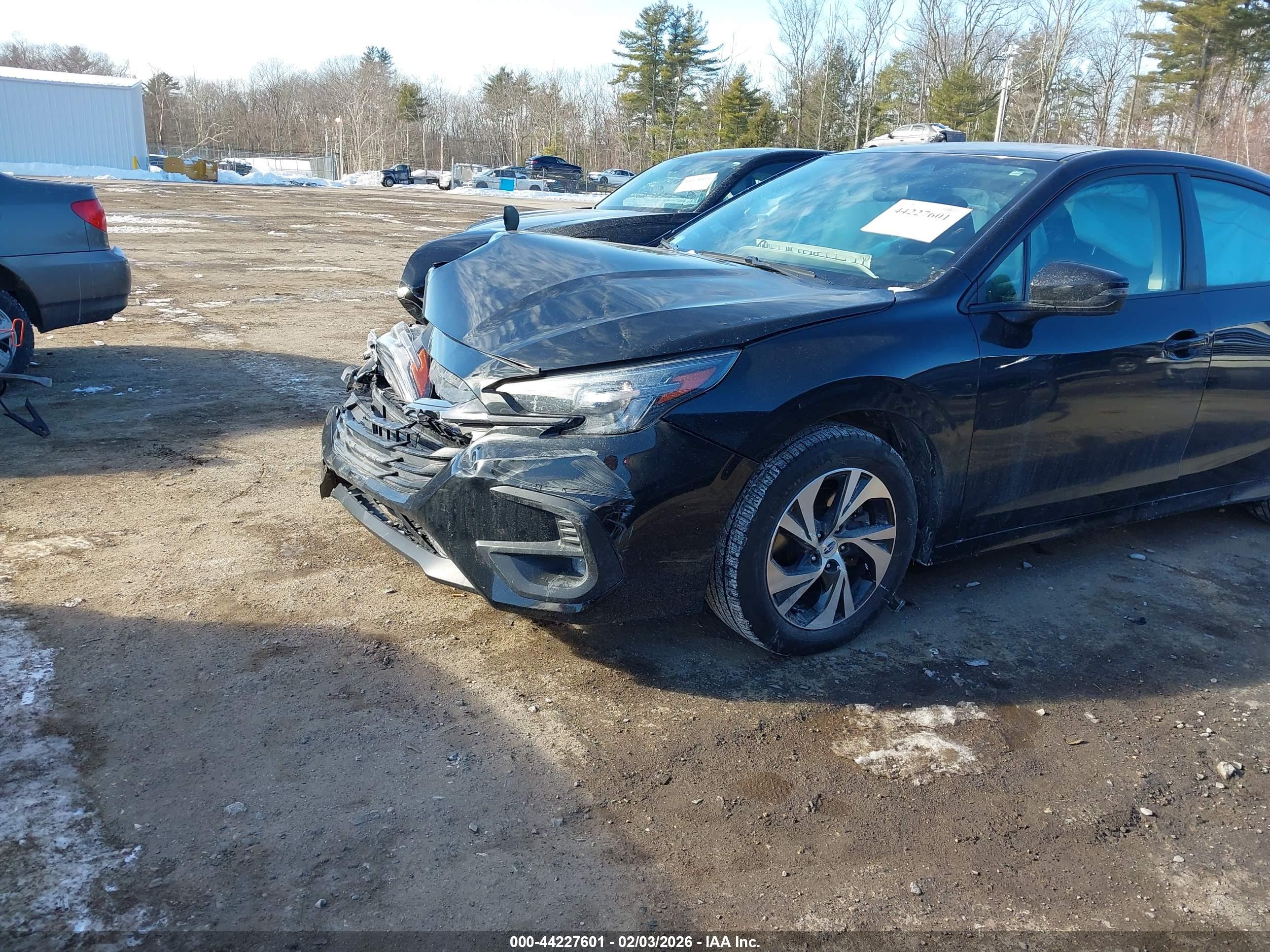 SUBARU LEGACY image 2