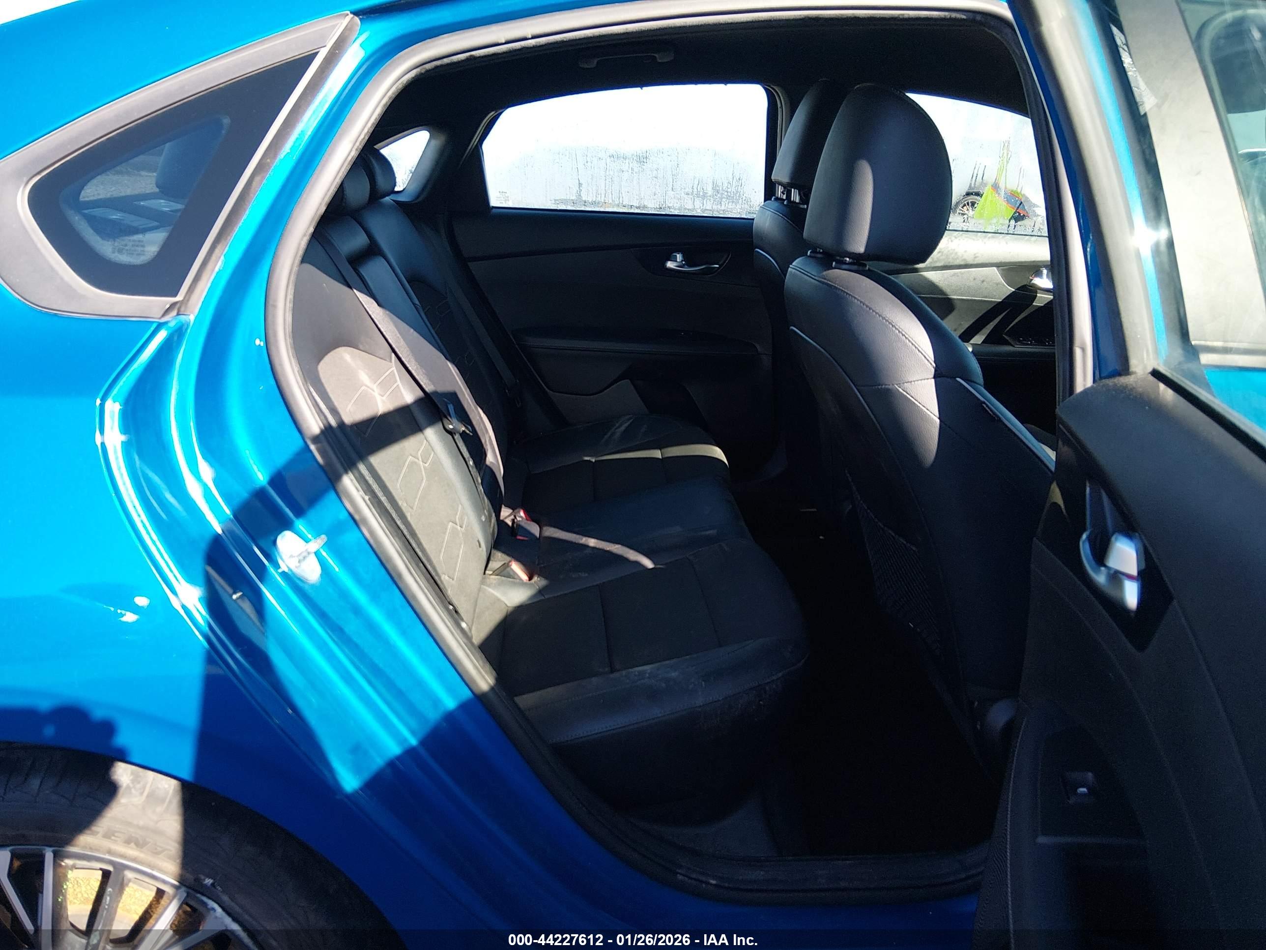KIA FORTE image 8
