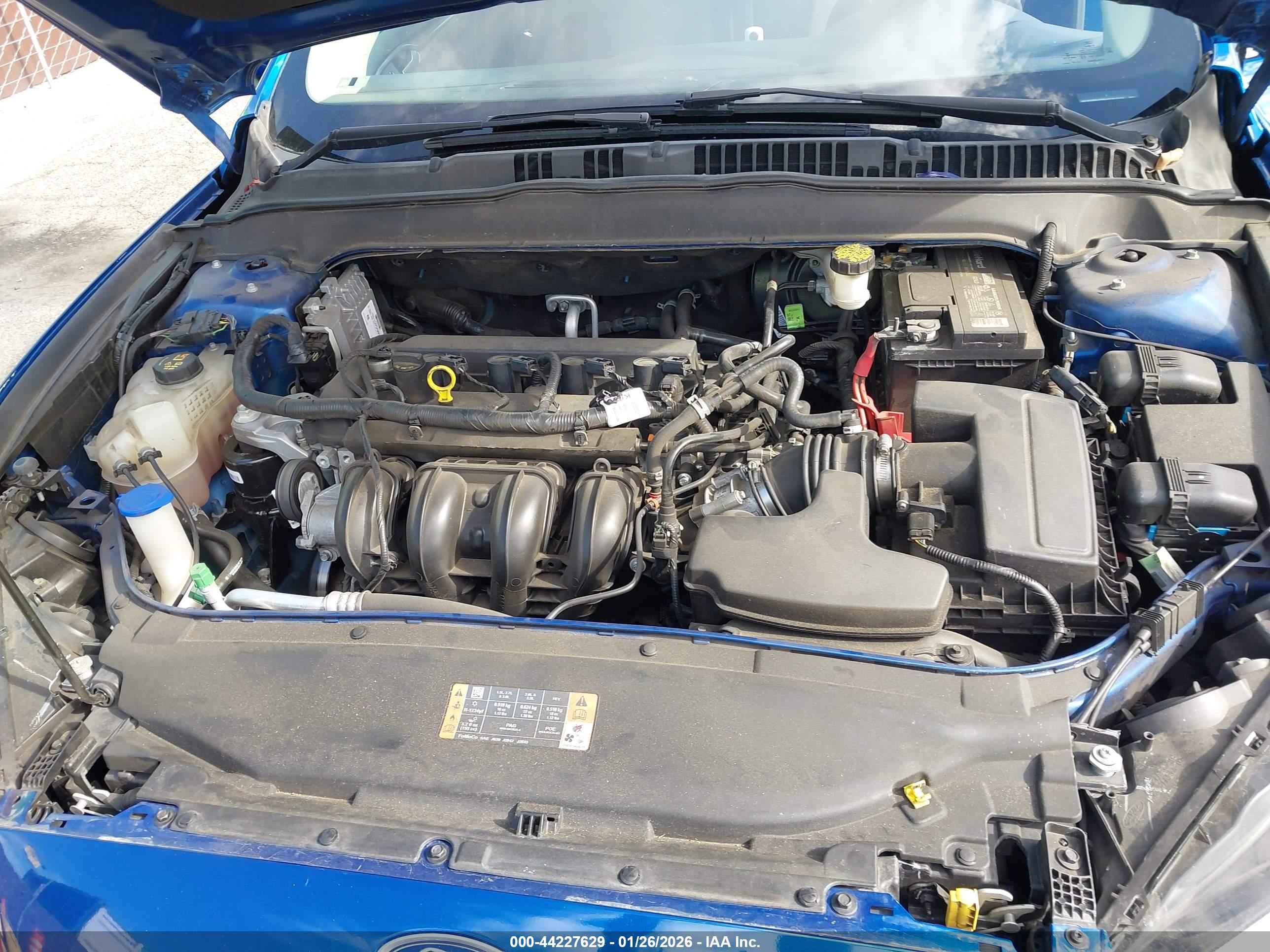 FORD FUSION image 10