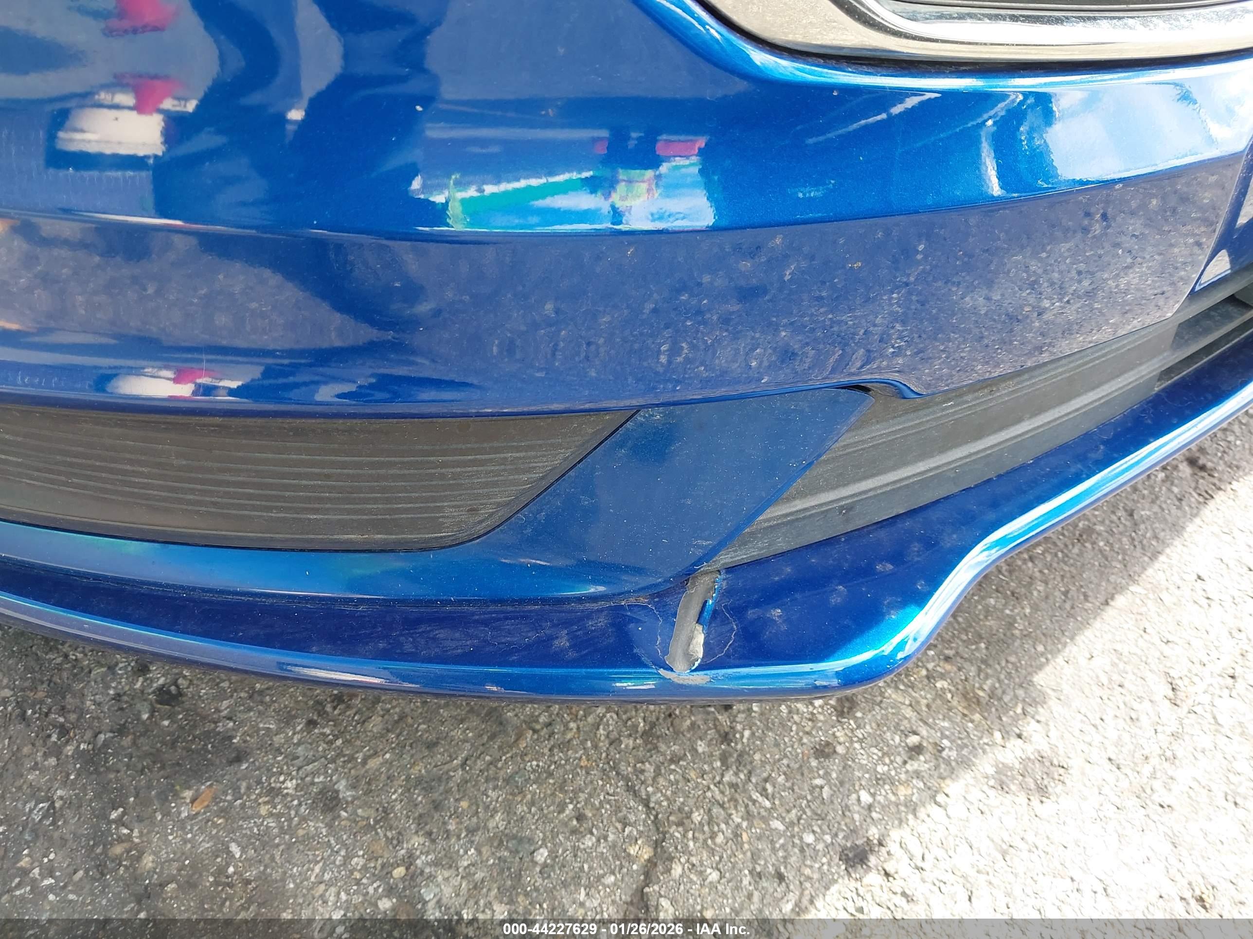 FORD FUSION image 6