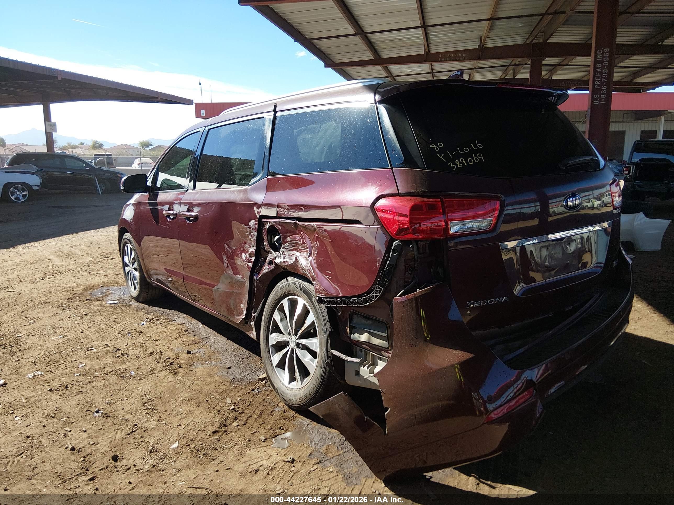 KIA SEDONA image 3