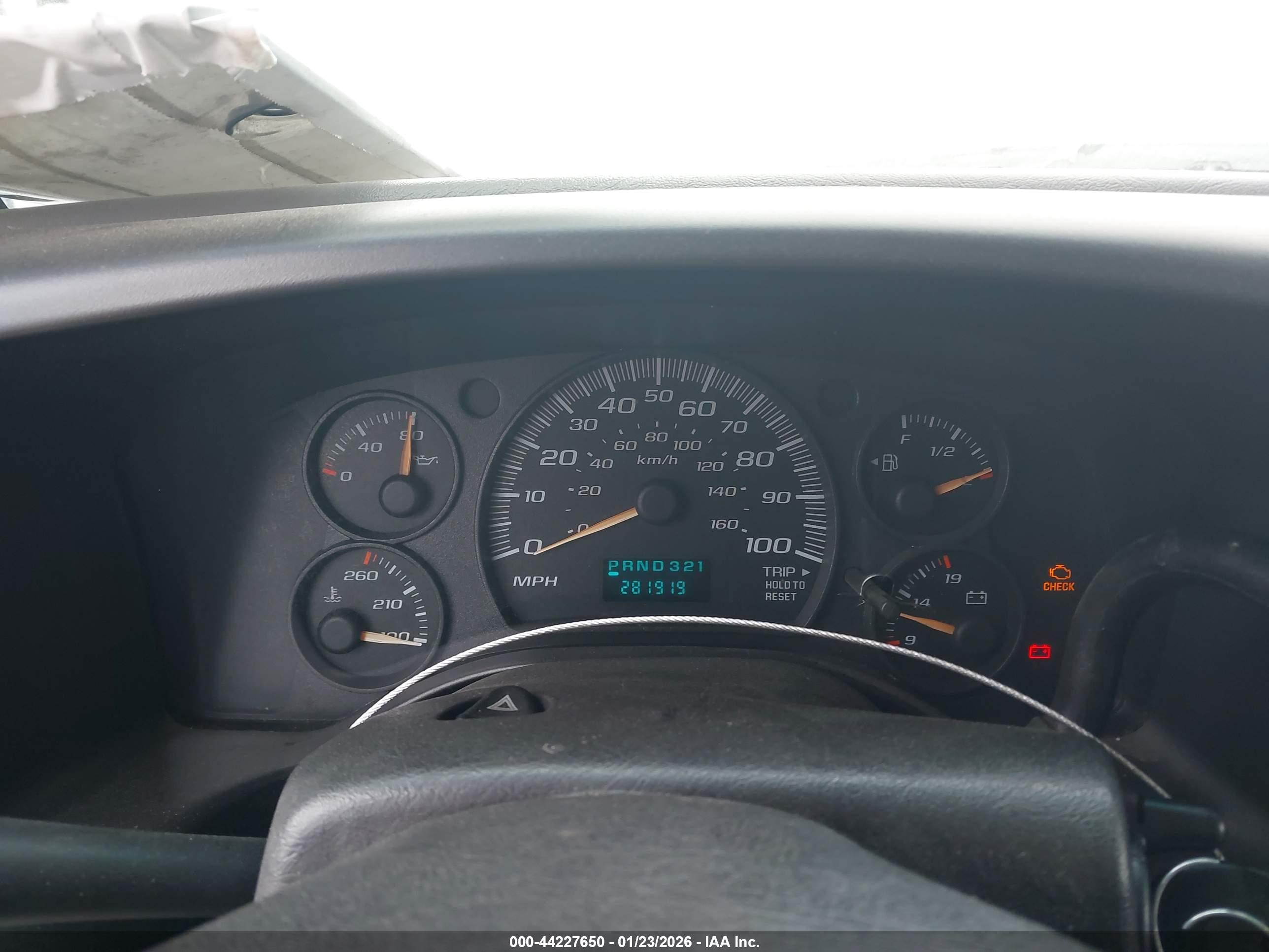 GMC SAVANA image 7