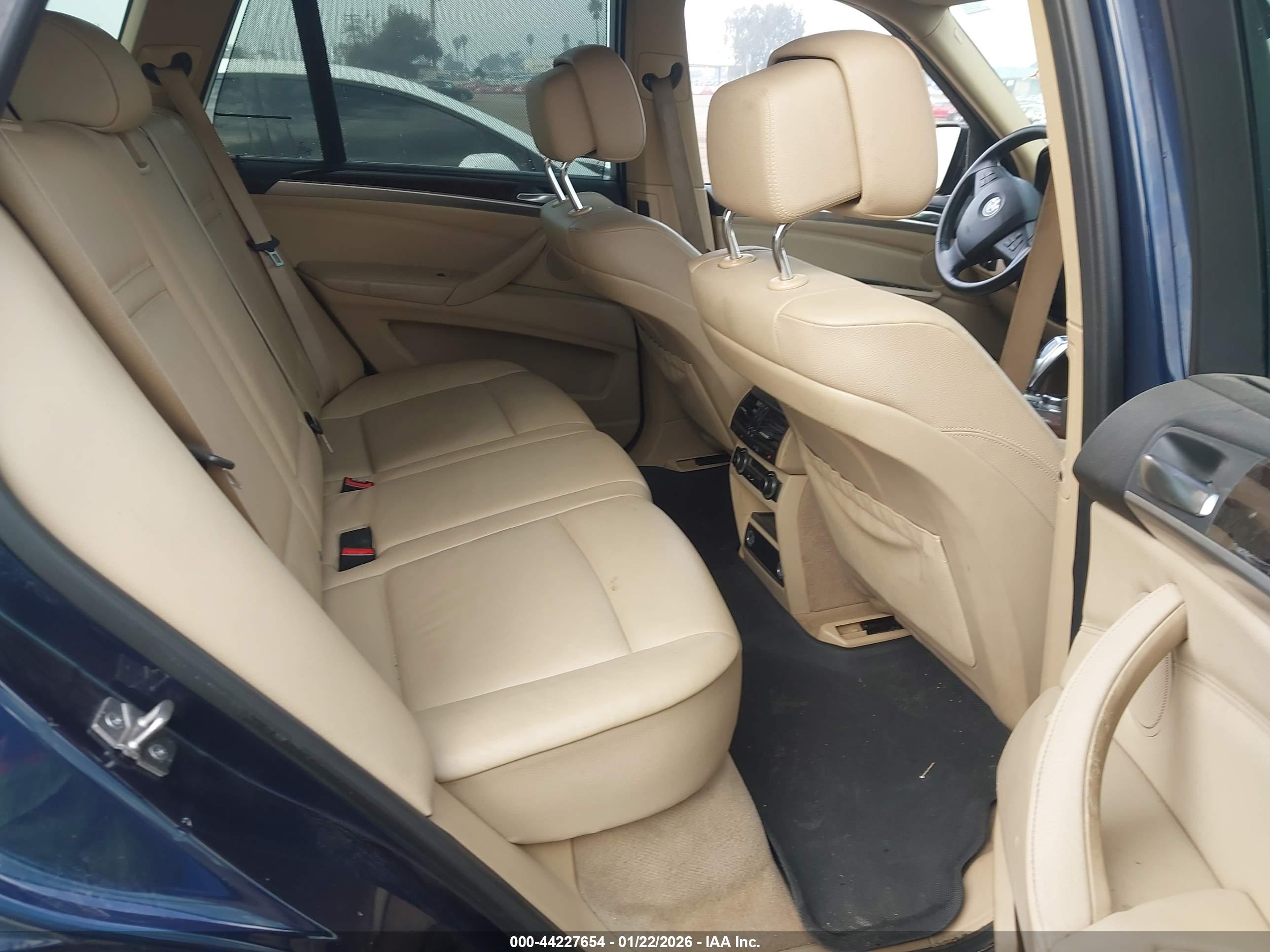 BMW X5 image 8