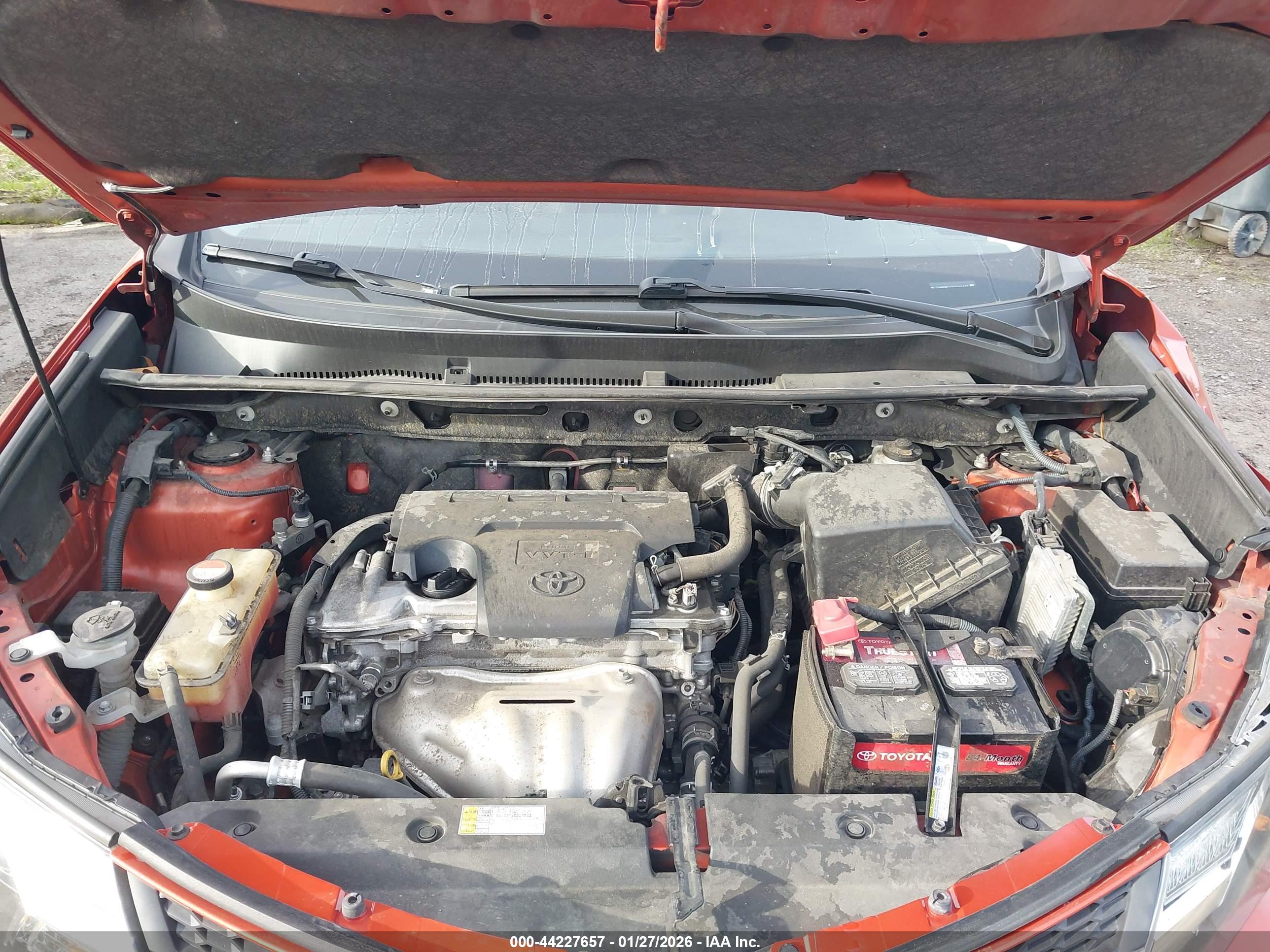 TOYOTA RAV4 image 10