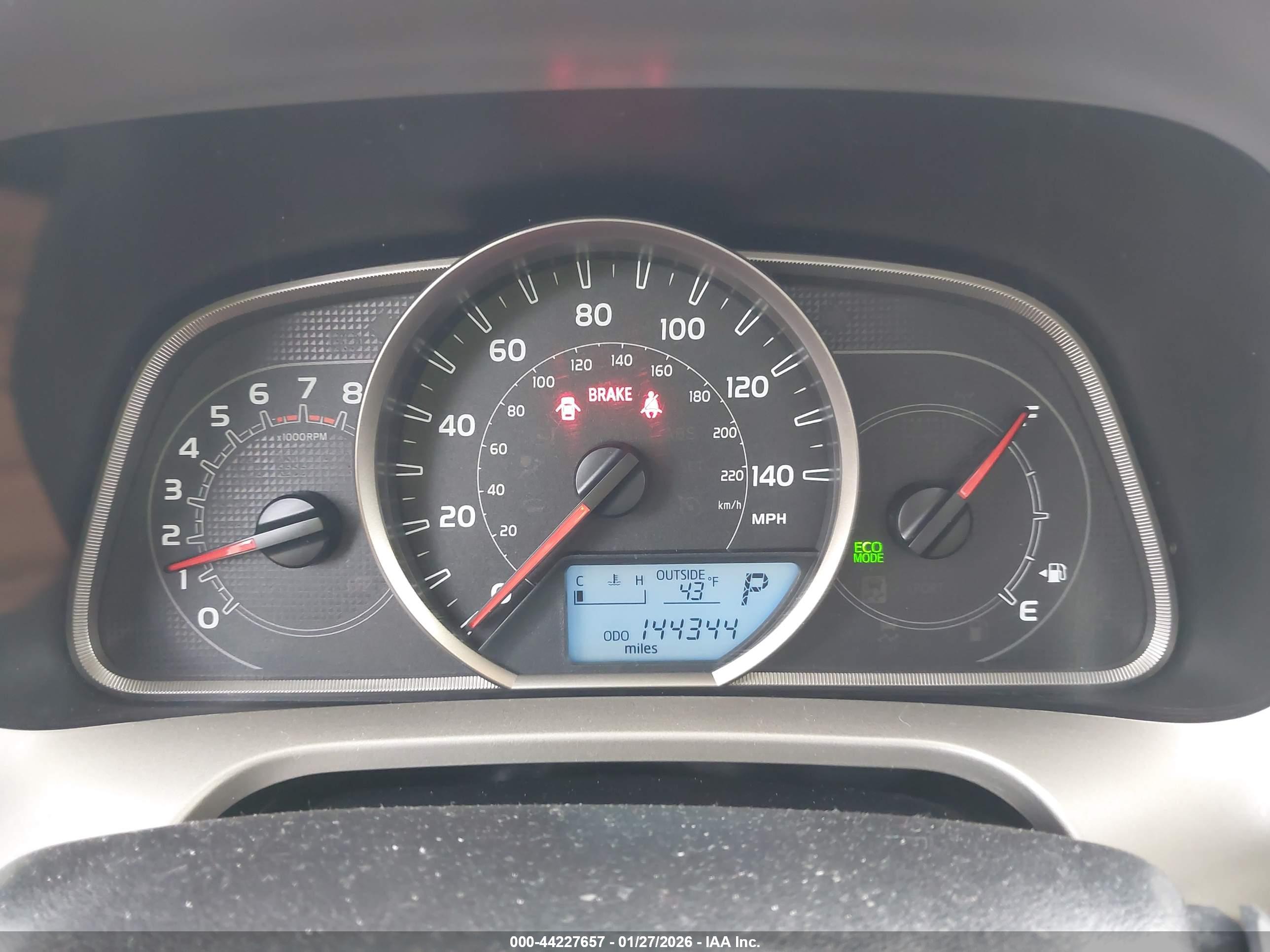 TOYOTA RAV4 image 7