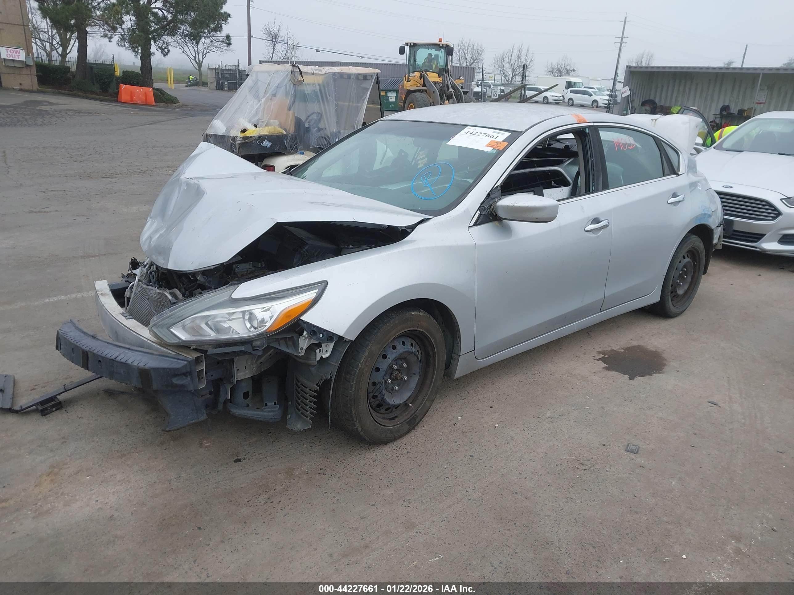 NISSAN ALTIMA image 2