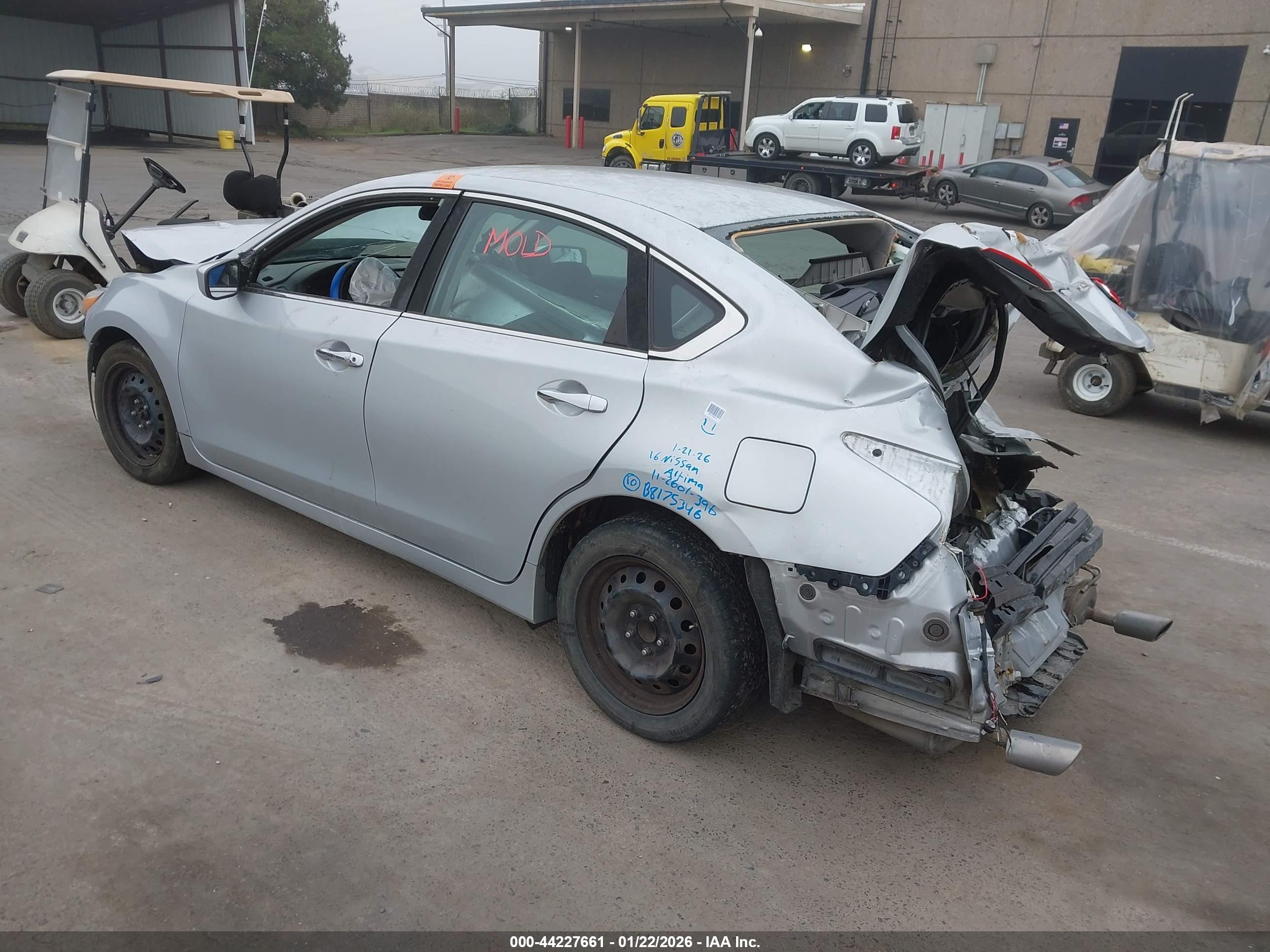 NISSAN ALTIMA image 3