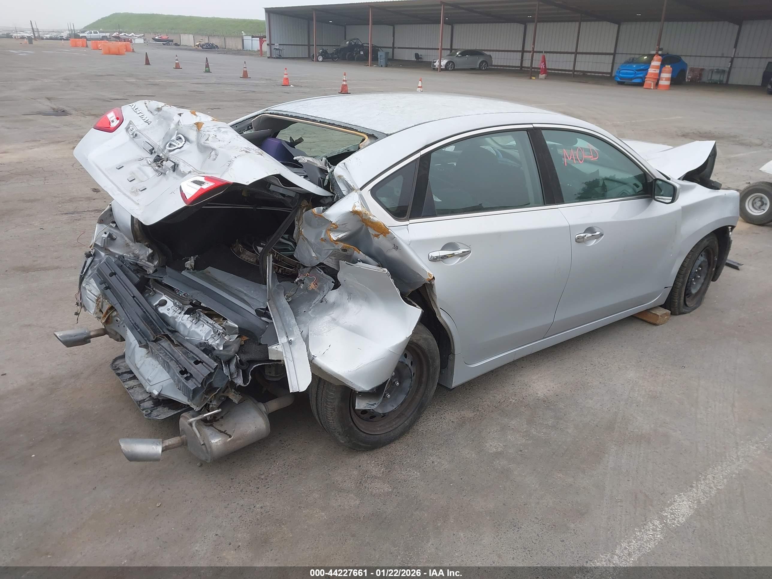 NISSAN ALTIMA image 4