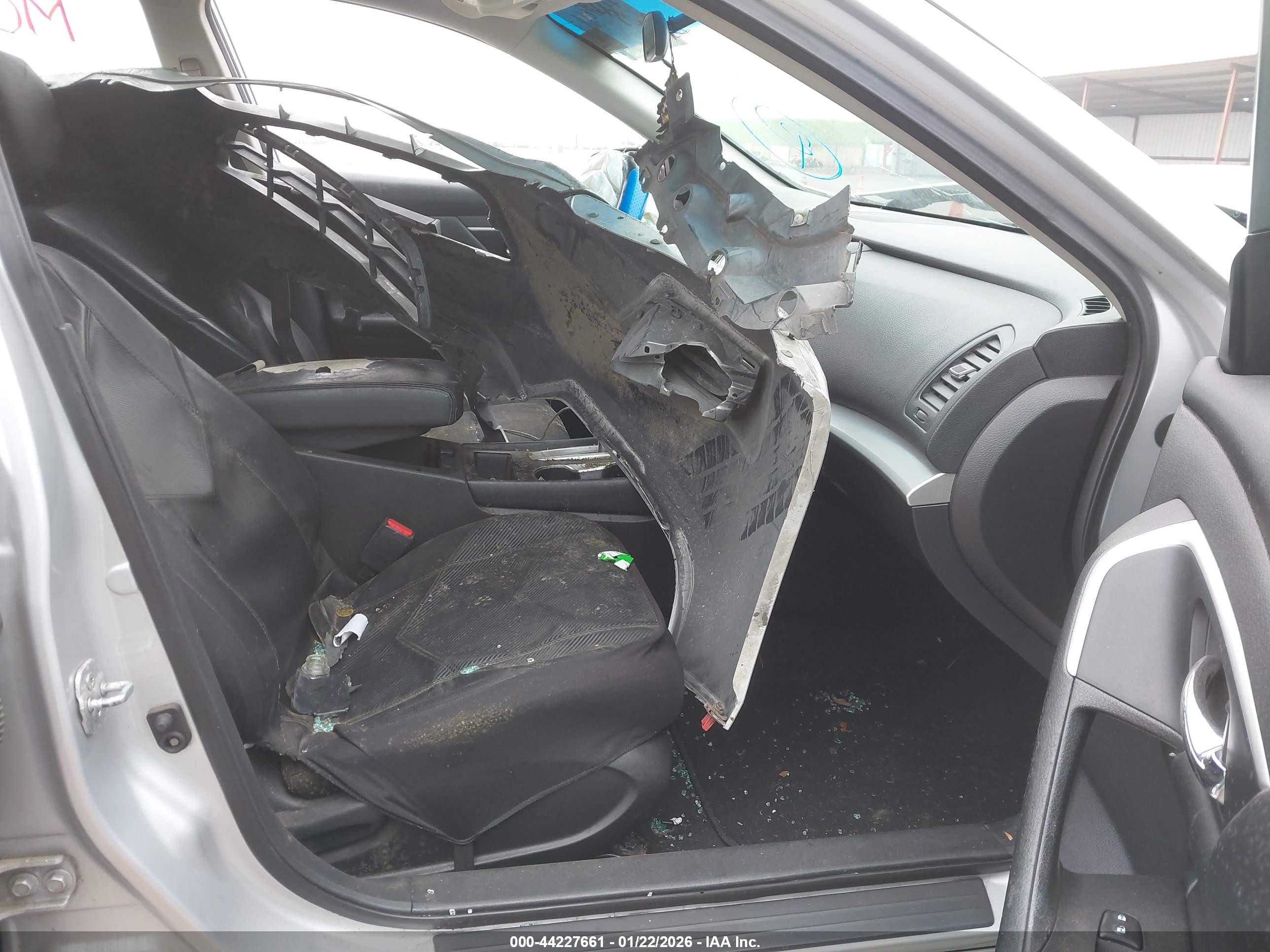 NISSAN ALTIMA image 5