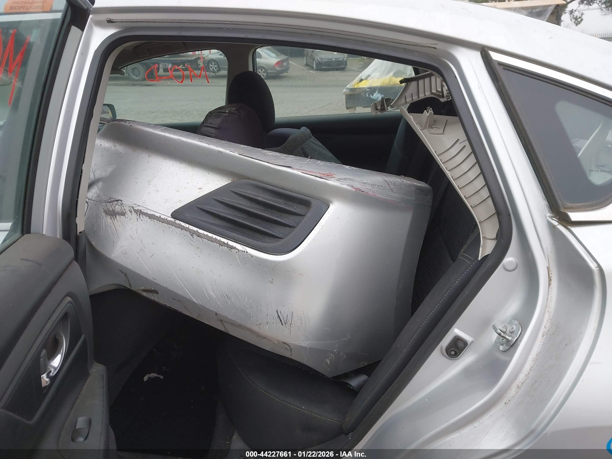 NISSAN ALTIMA image 8