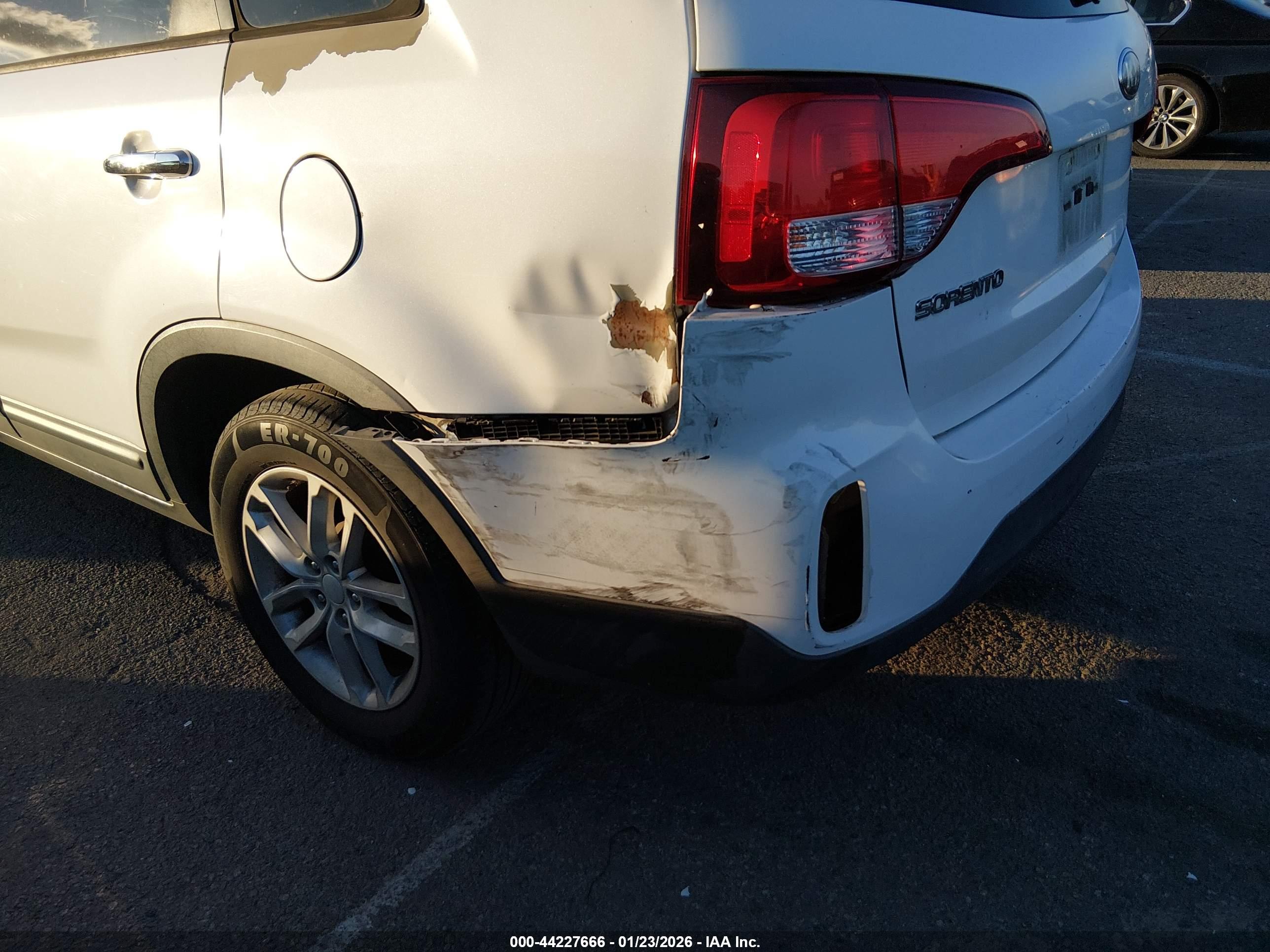 KIA SORENTO image 6