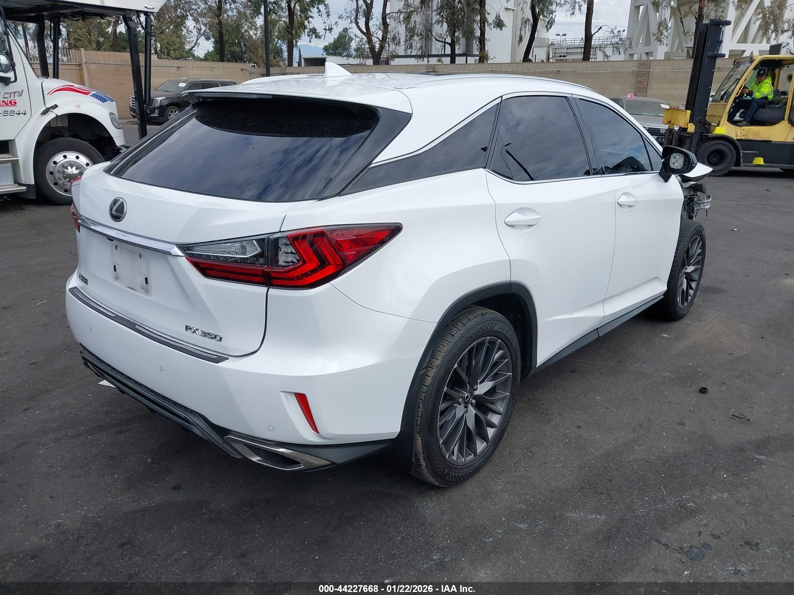 LEXUS RX image 4