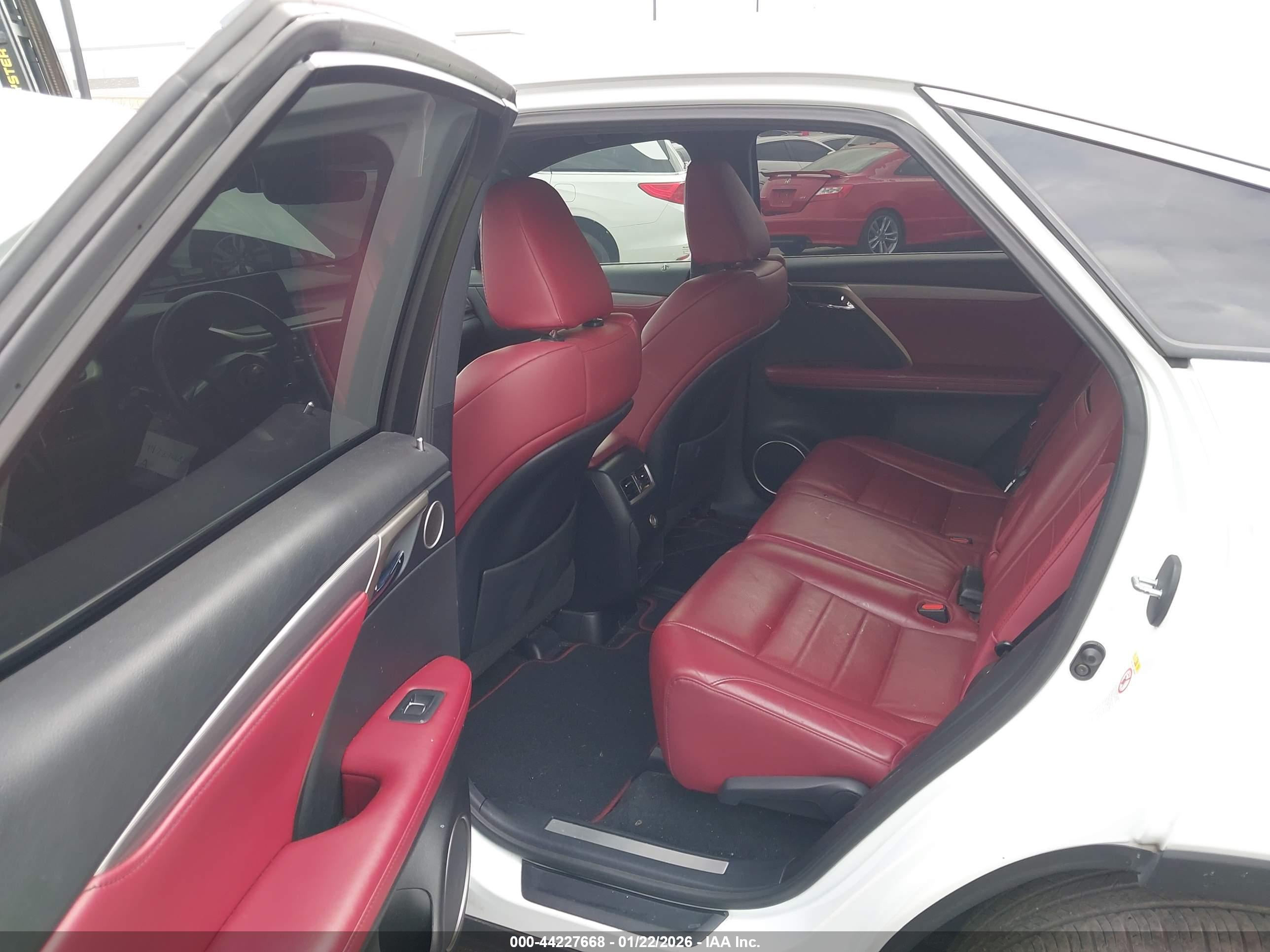 LEXUS RX image 8