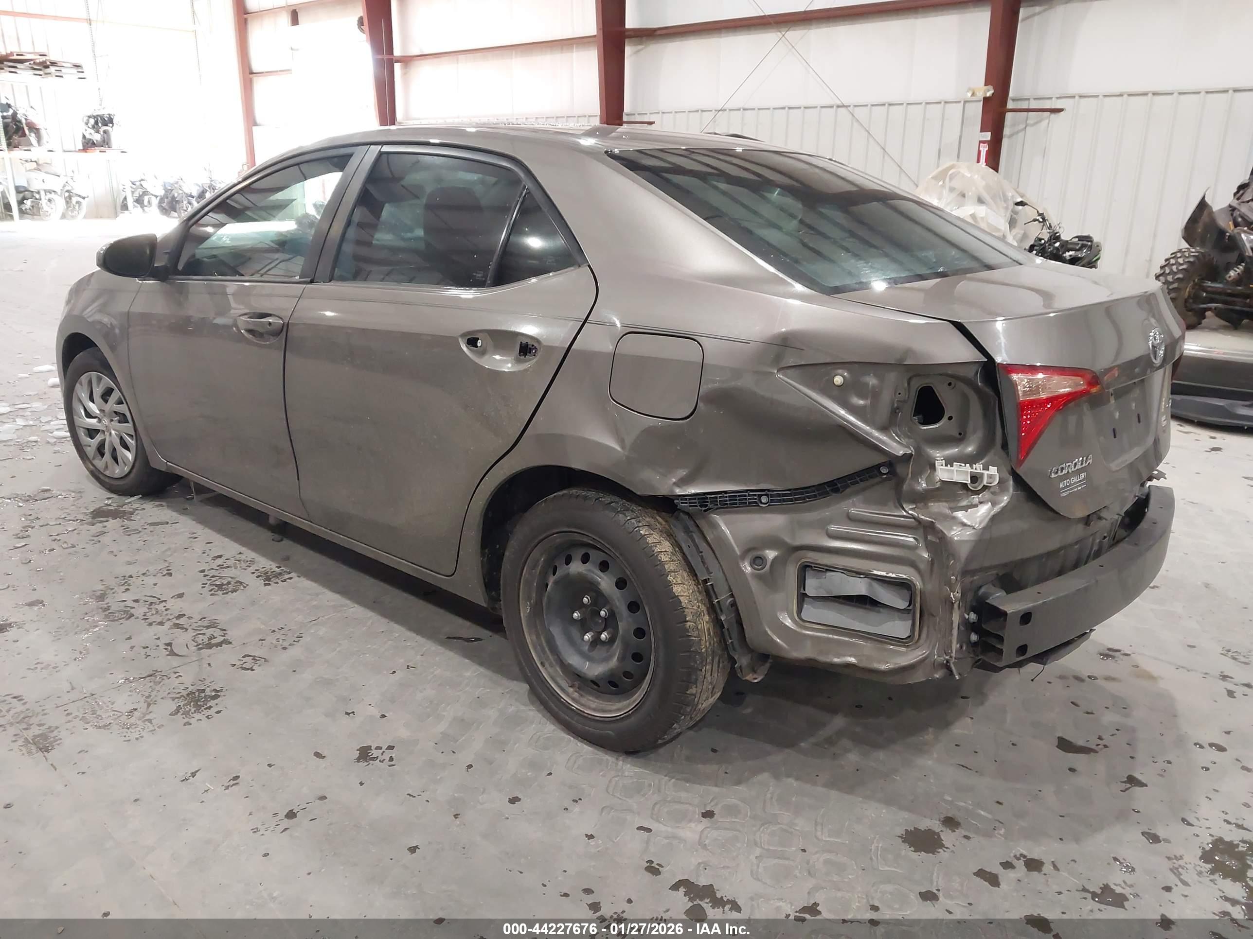 TOYOTA COROLLA image 3