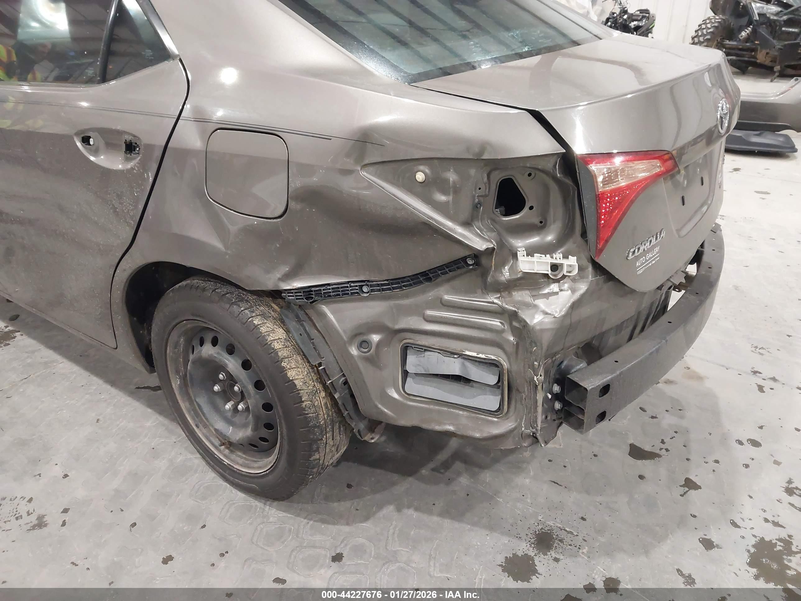 TOYOTA COROLLA image 6