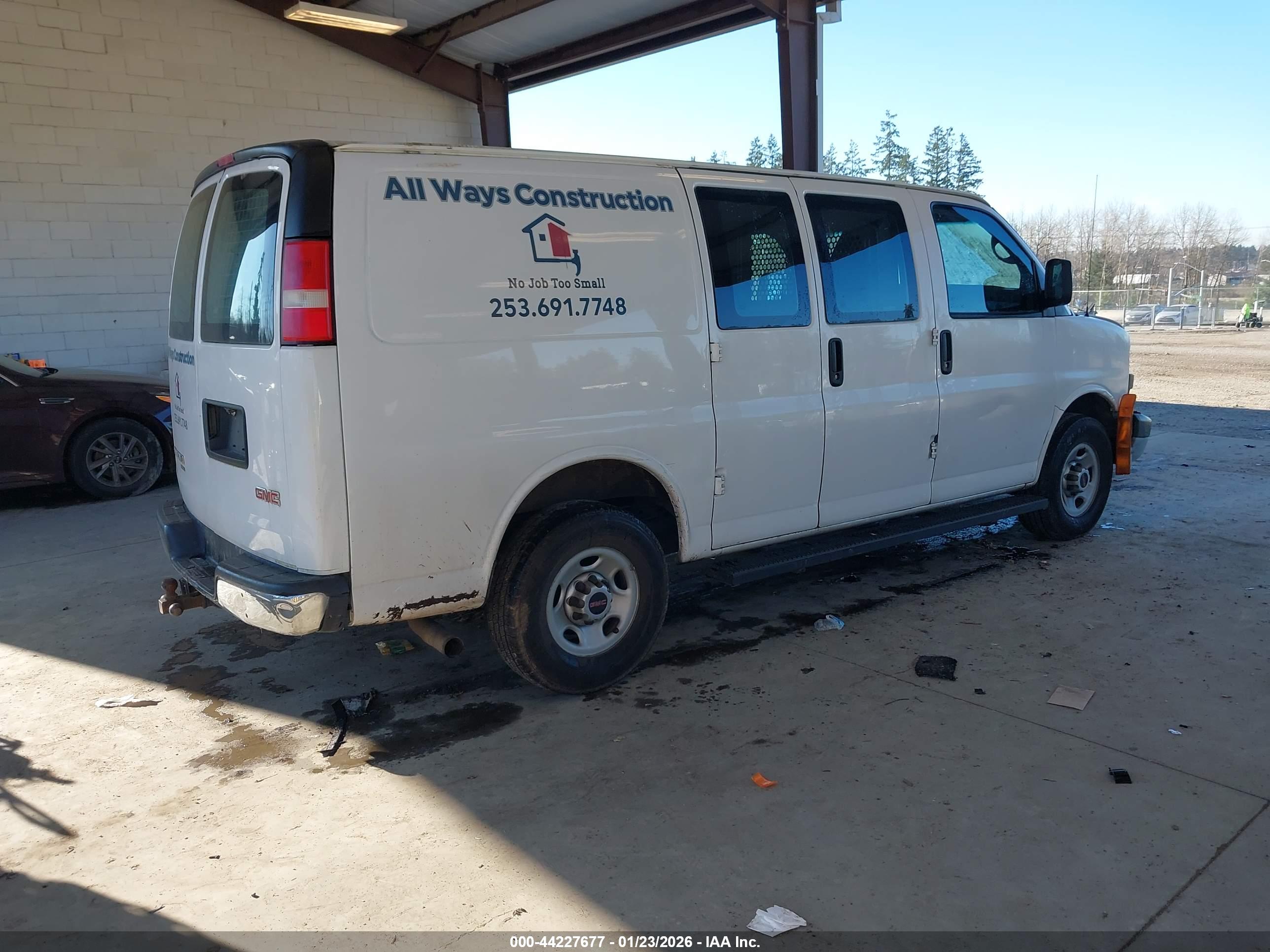 GMC SAVANA image 4