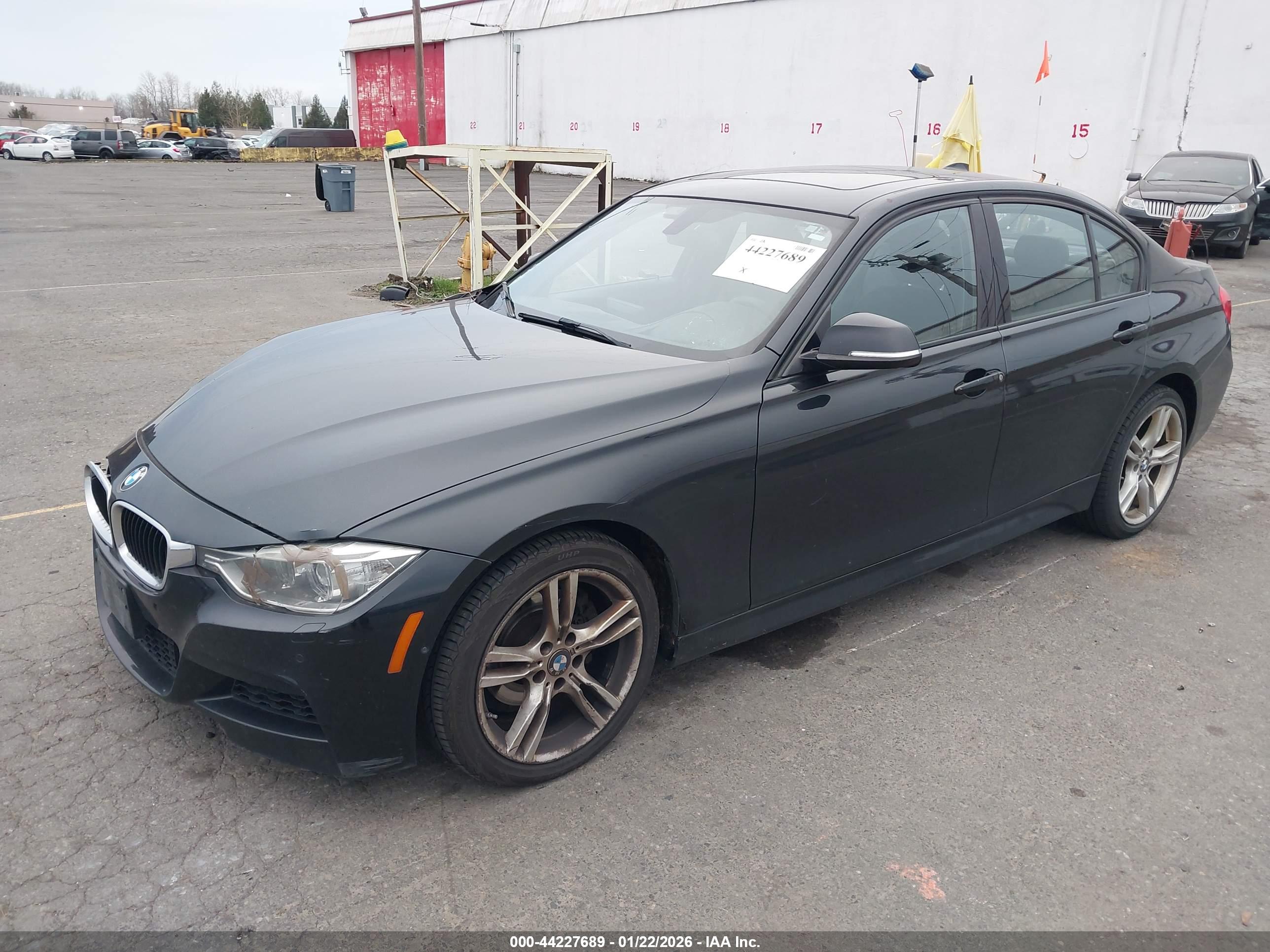 BMW 328I image 2