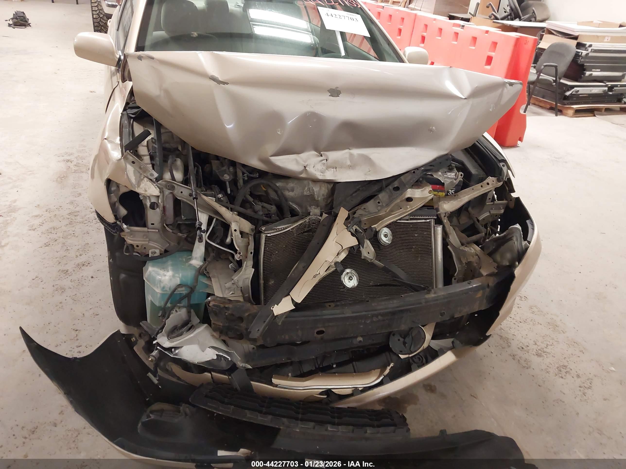 TOYOTA CAMRY image 6