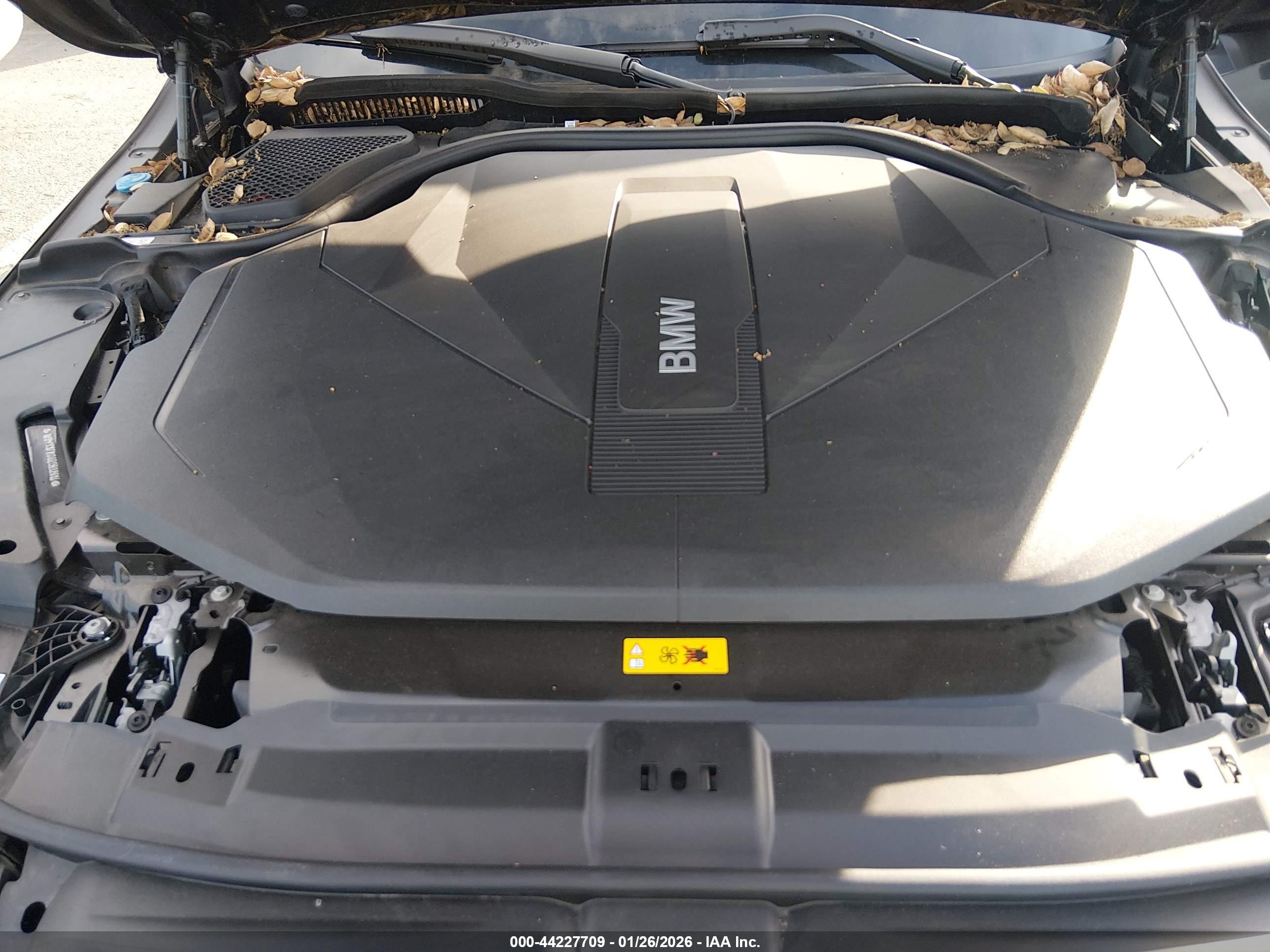 BMW I5 image 10