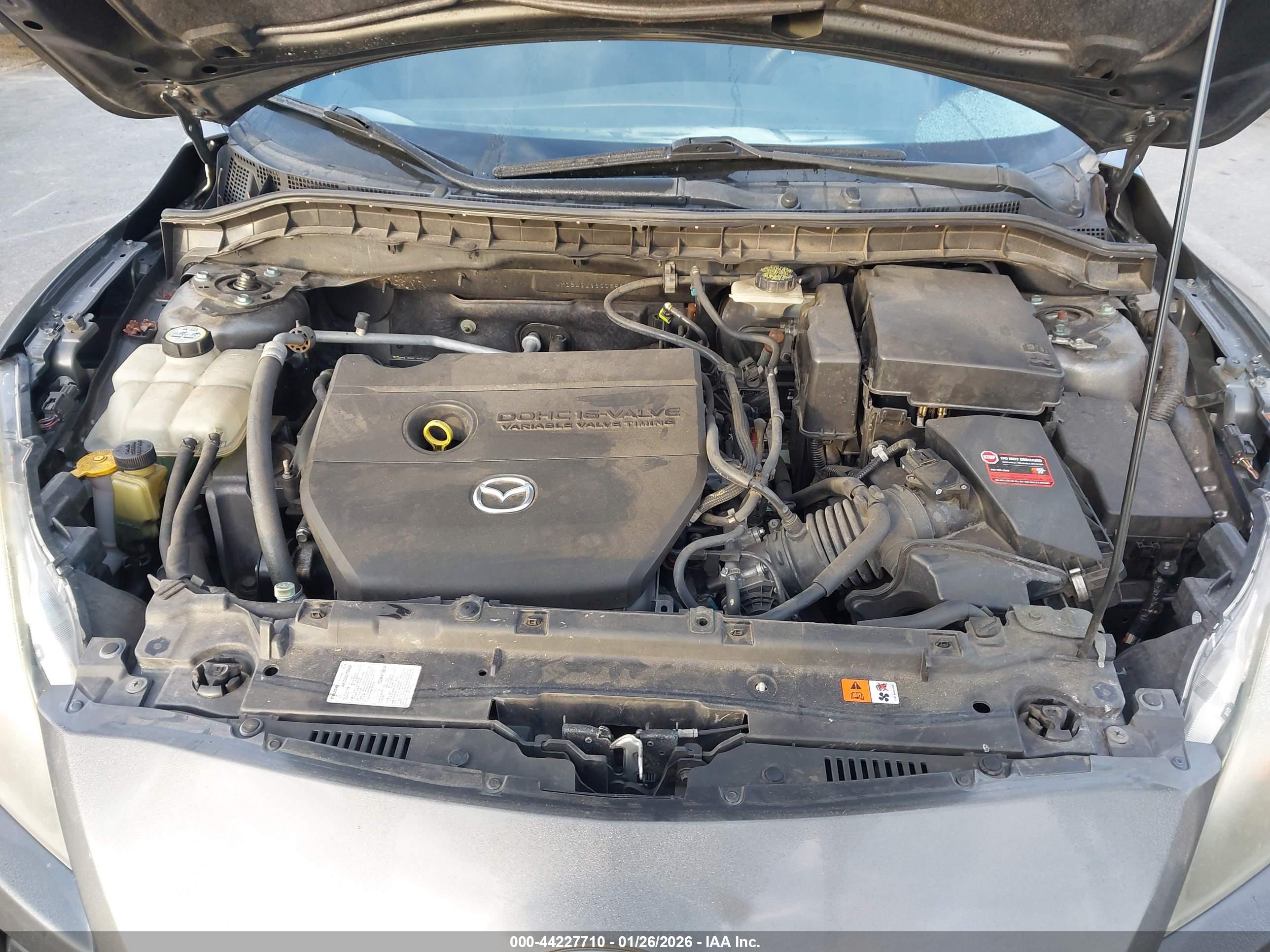 MAZDA MAZDA3 image 10