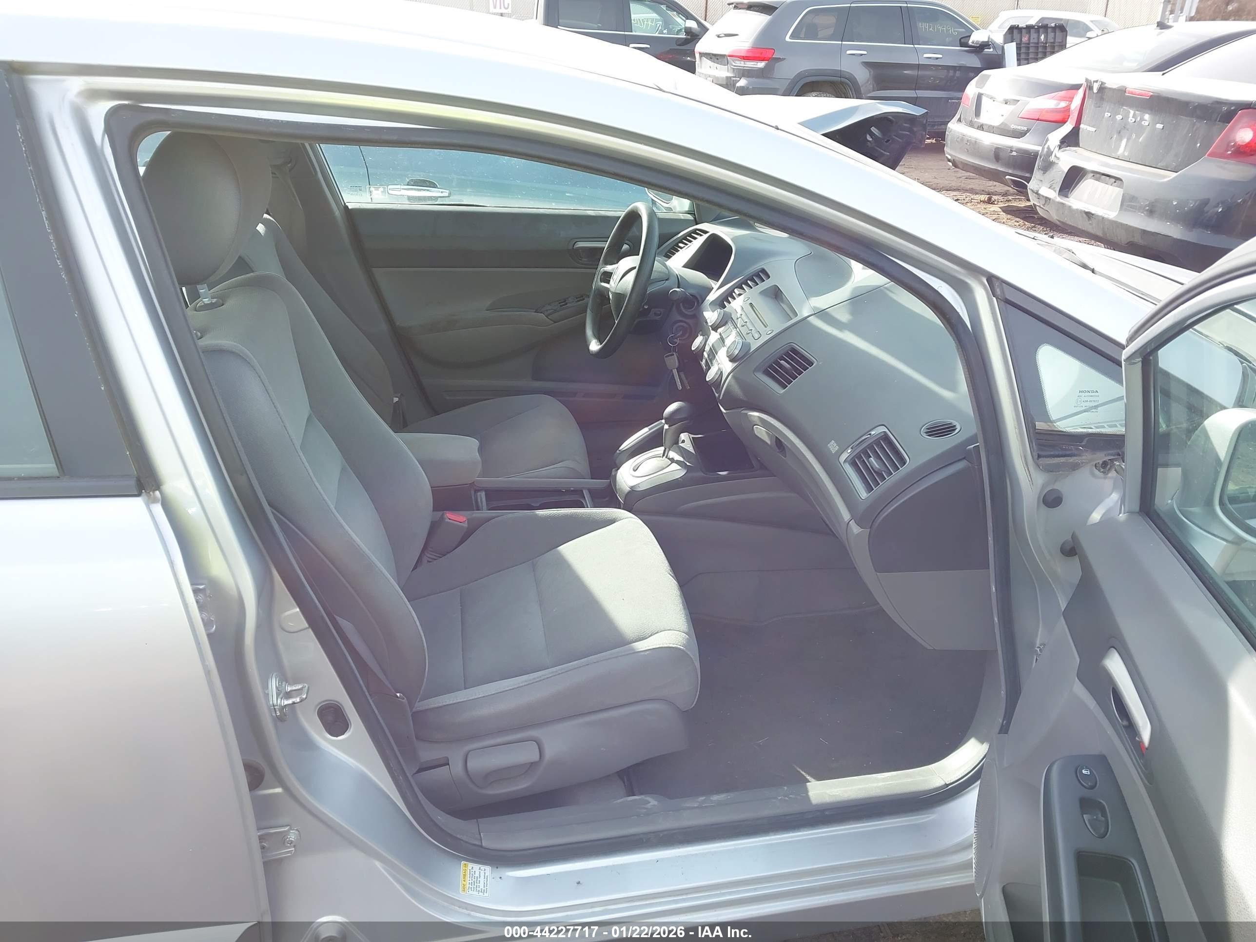 HONDA CIVIC image 5