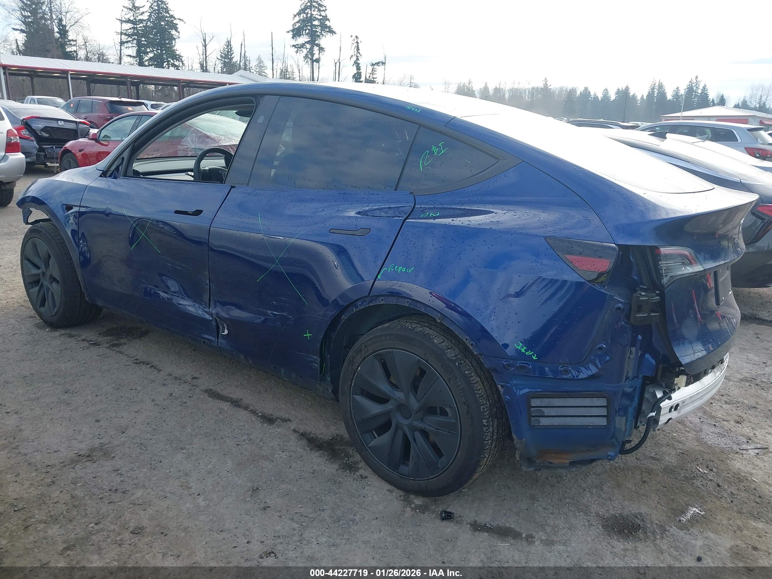 TESLA MODEL image 3