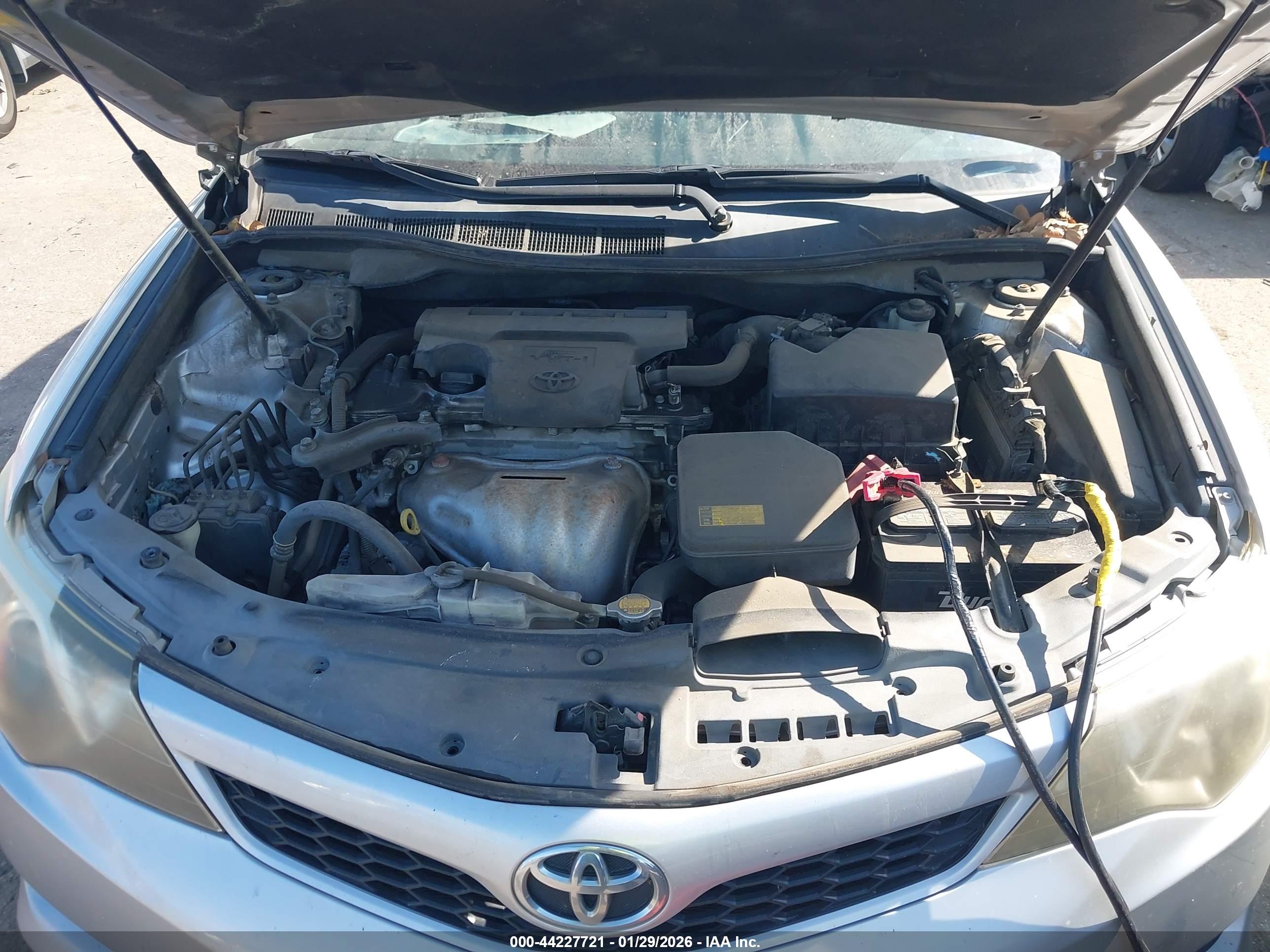 TOYOTA CAMRY image 10