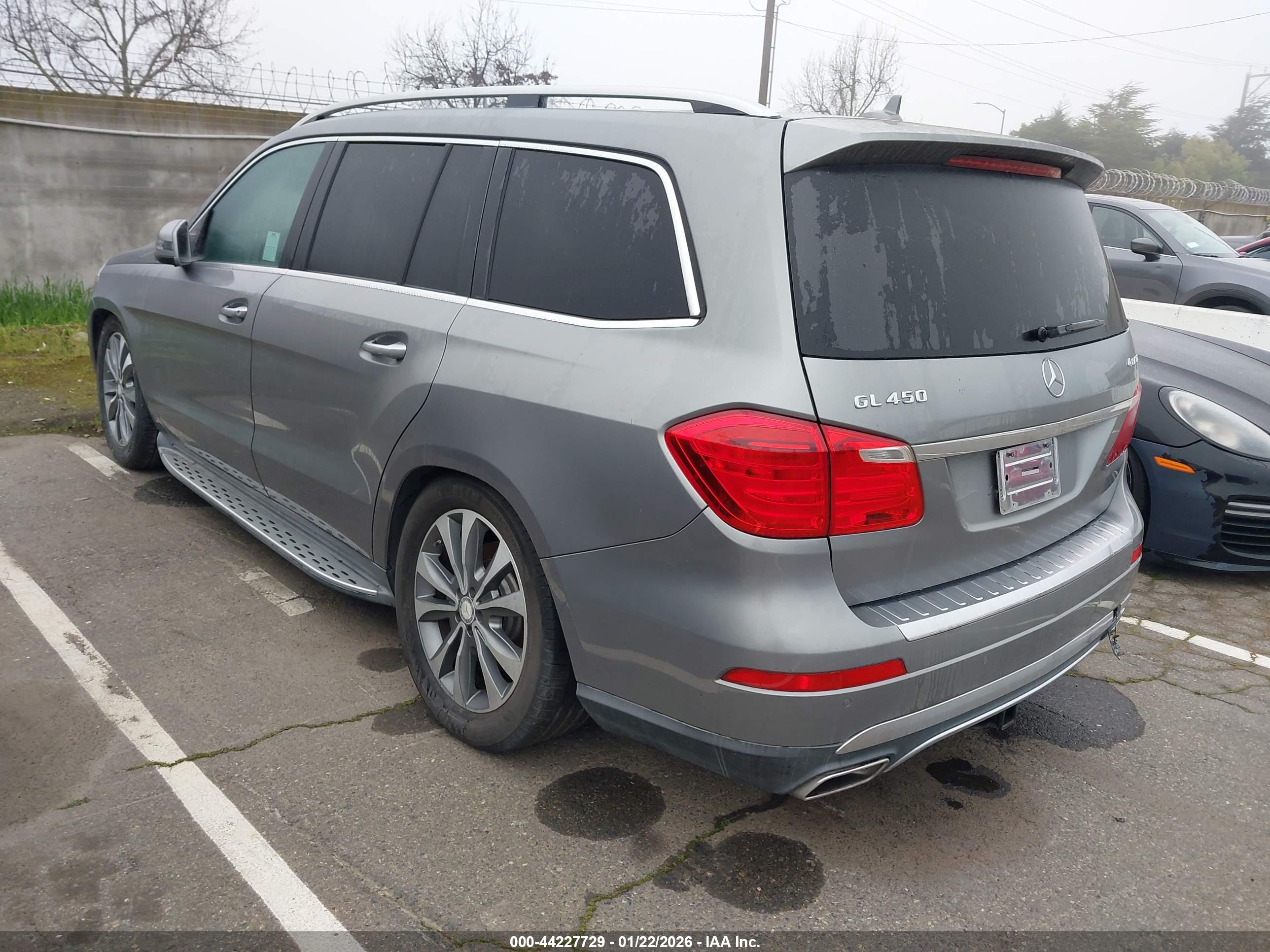 MERCEDES-BENZ GL image 3