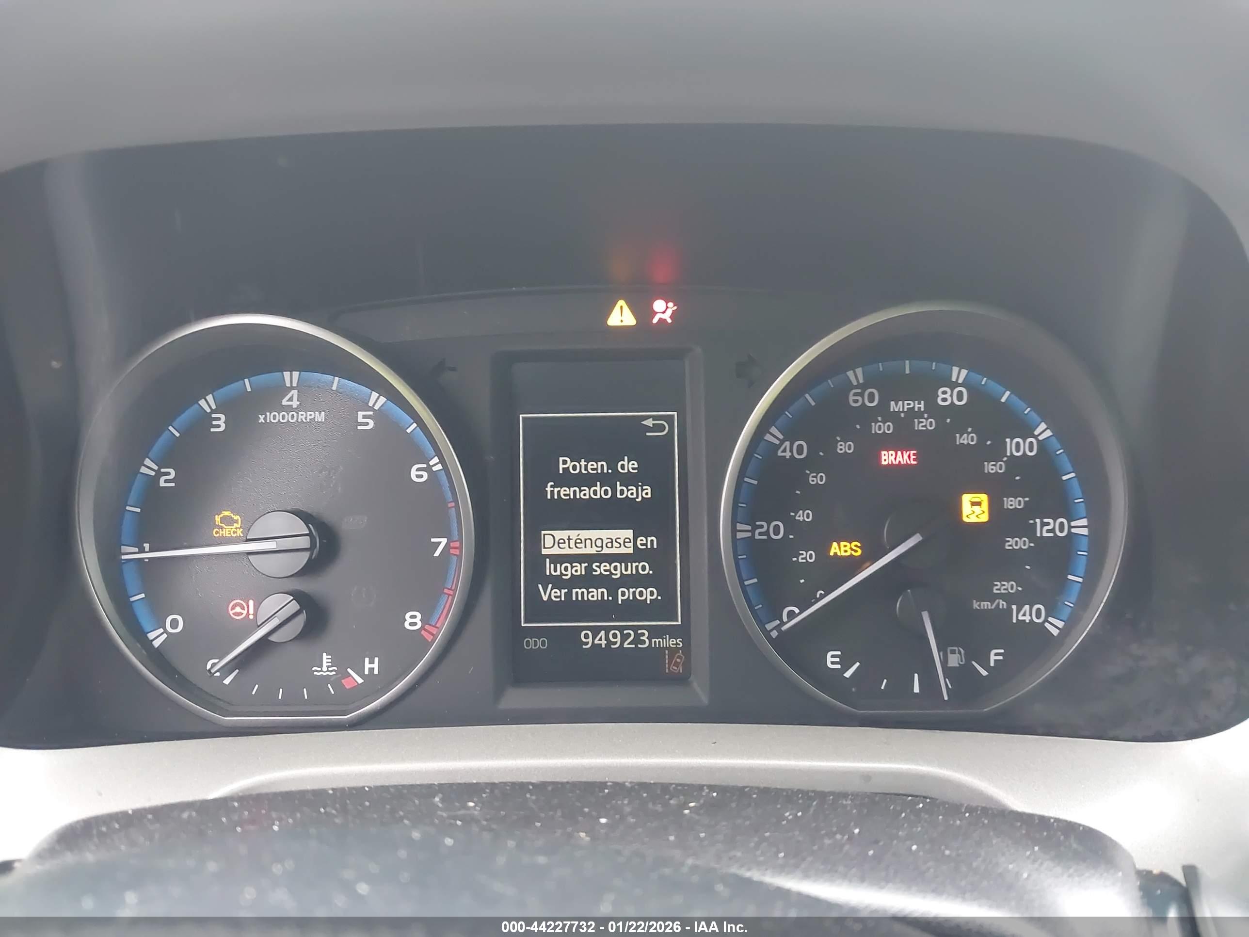 TOYOTA RAV4 image 7
