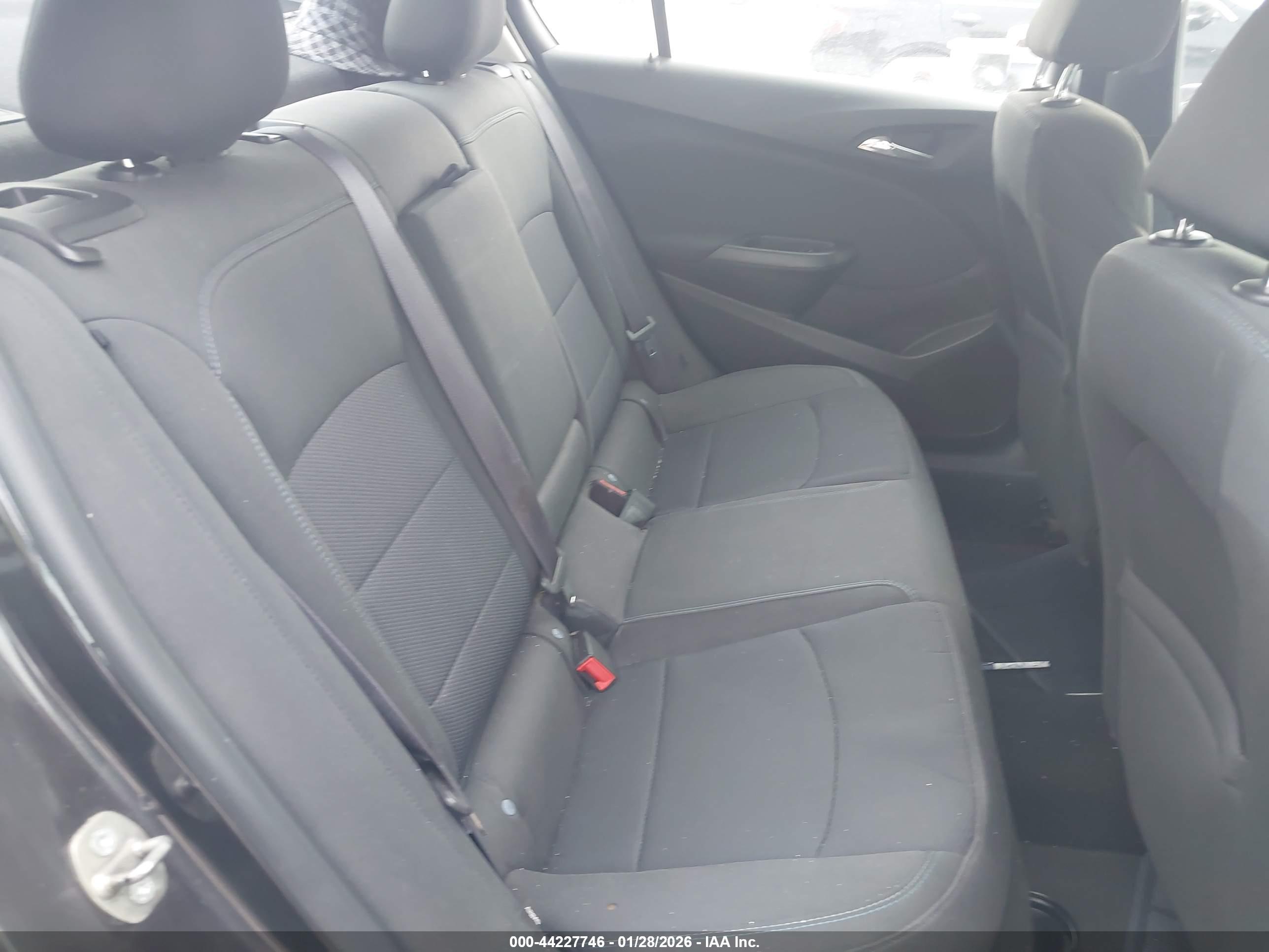 CHEVROLET CRUZE image 8