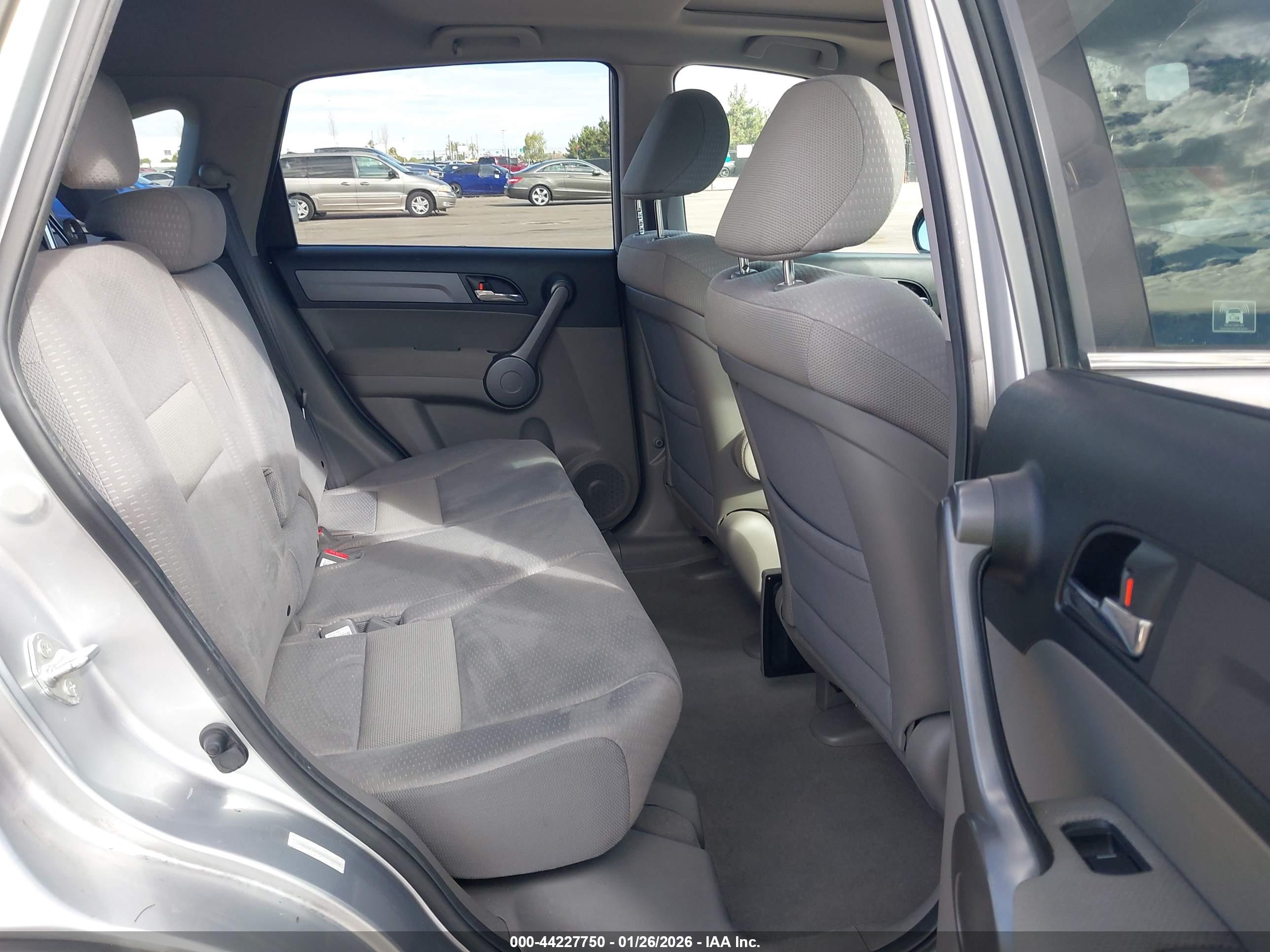 HONDA CR-V image 8