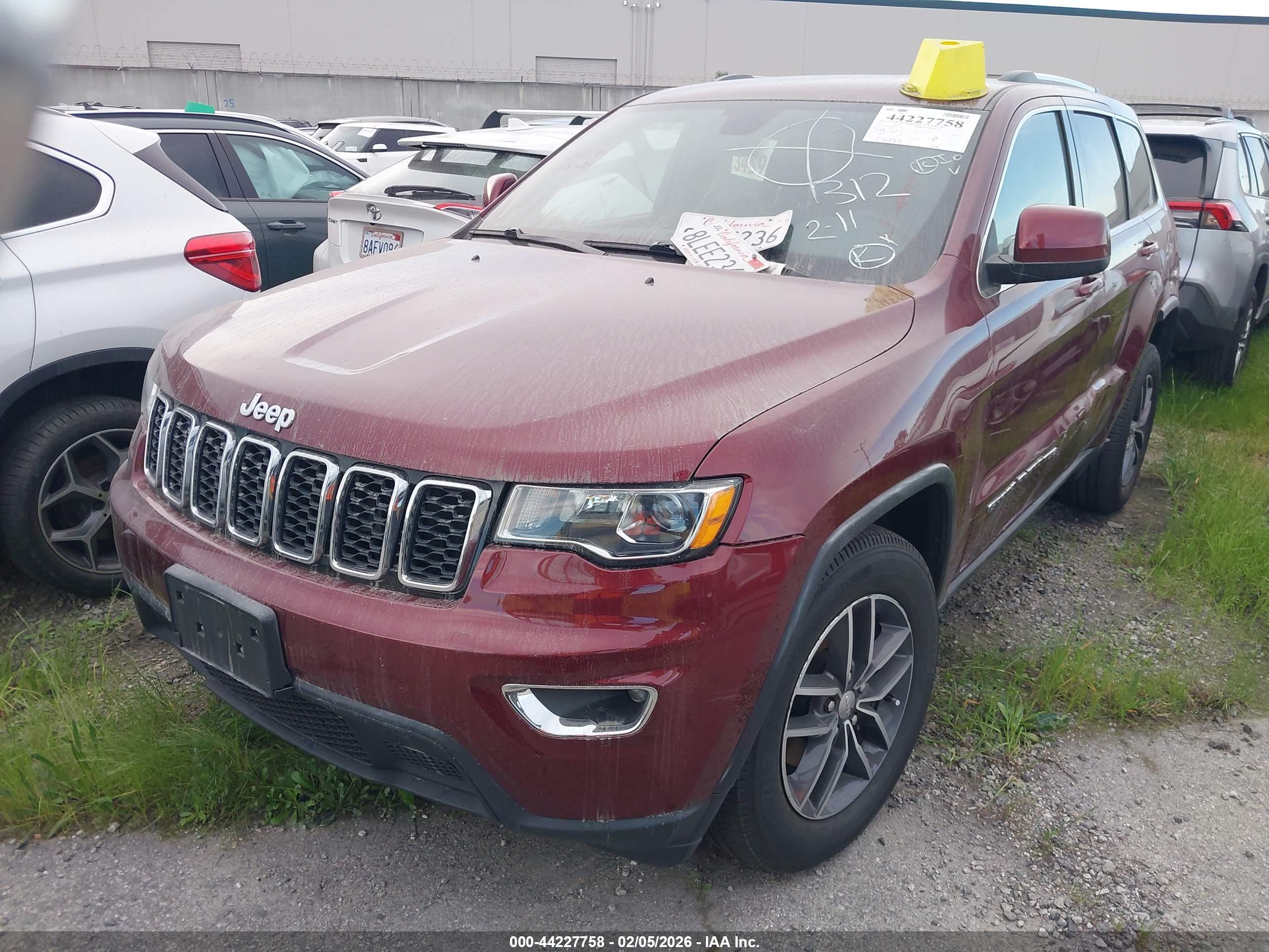 JEEP GRAND image 2