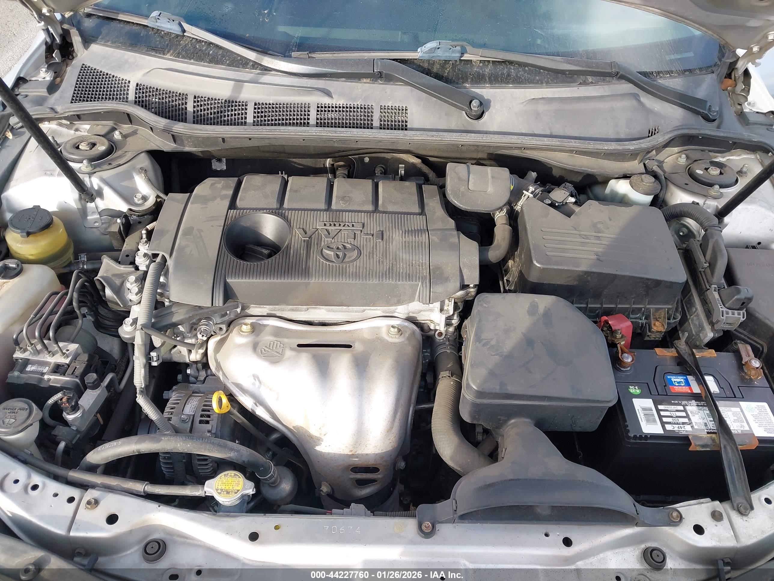 TOYOTA CAMRY image 10