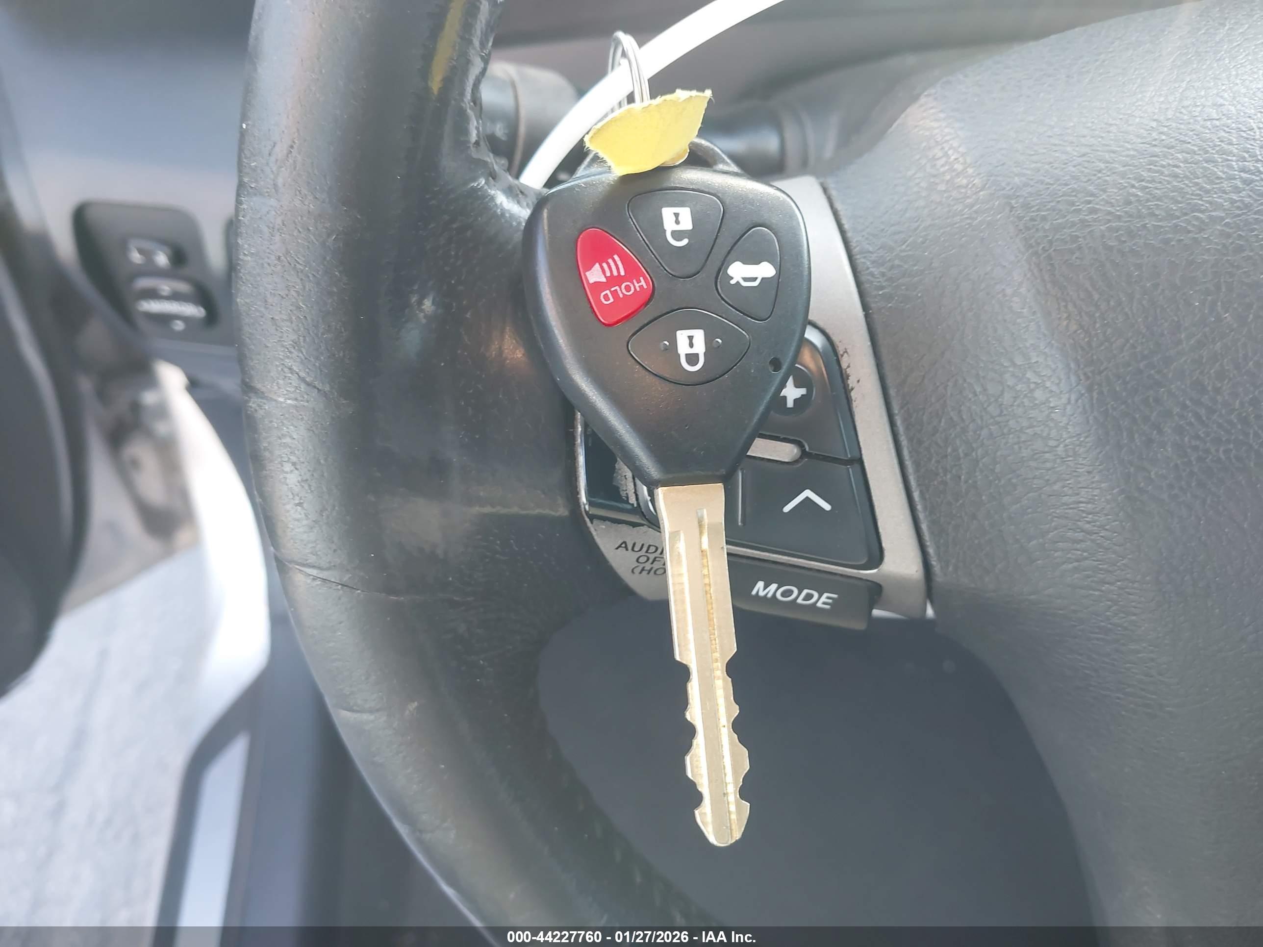 TOYOTA CAMRY image 11