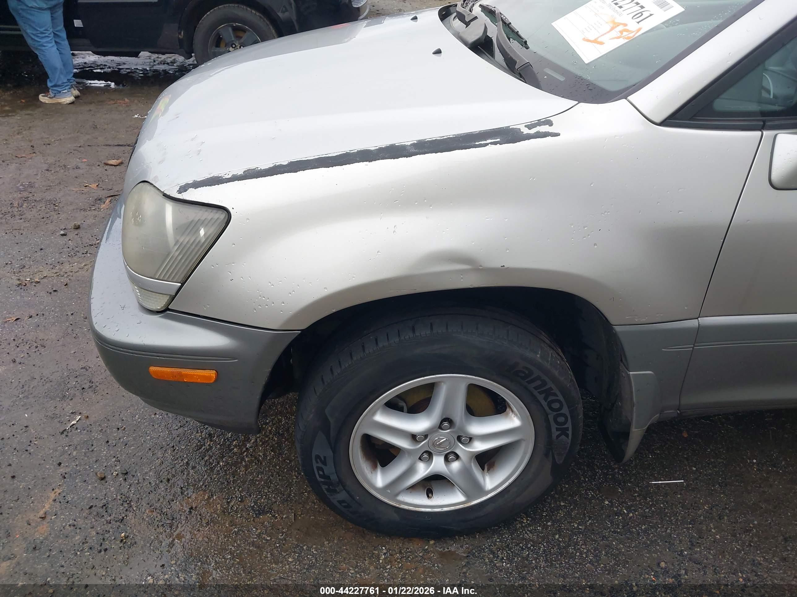 LEXUS RX image 6