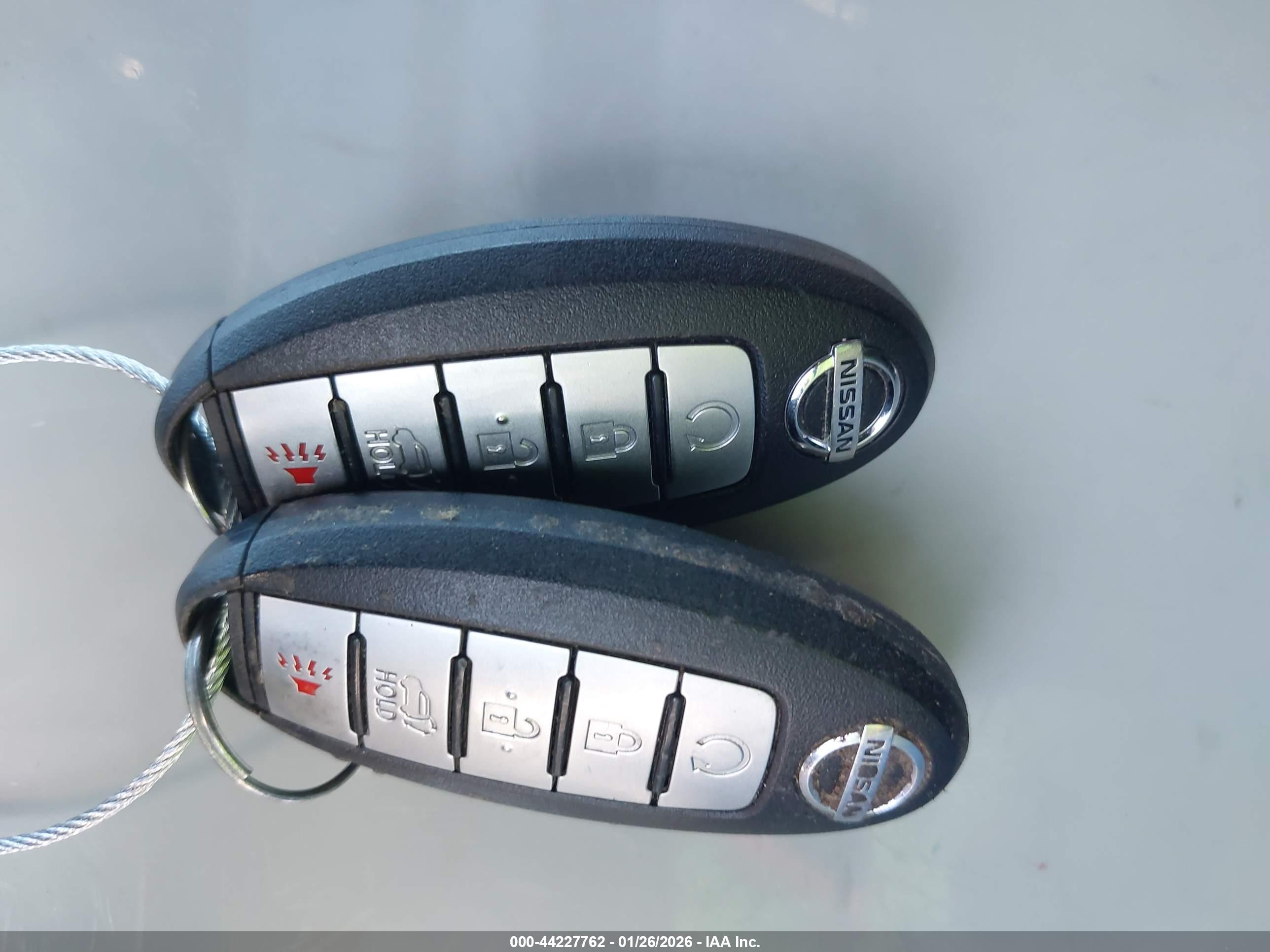 NISSAN MURANO image 11