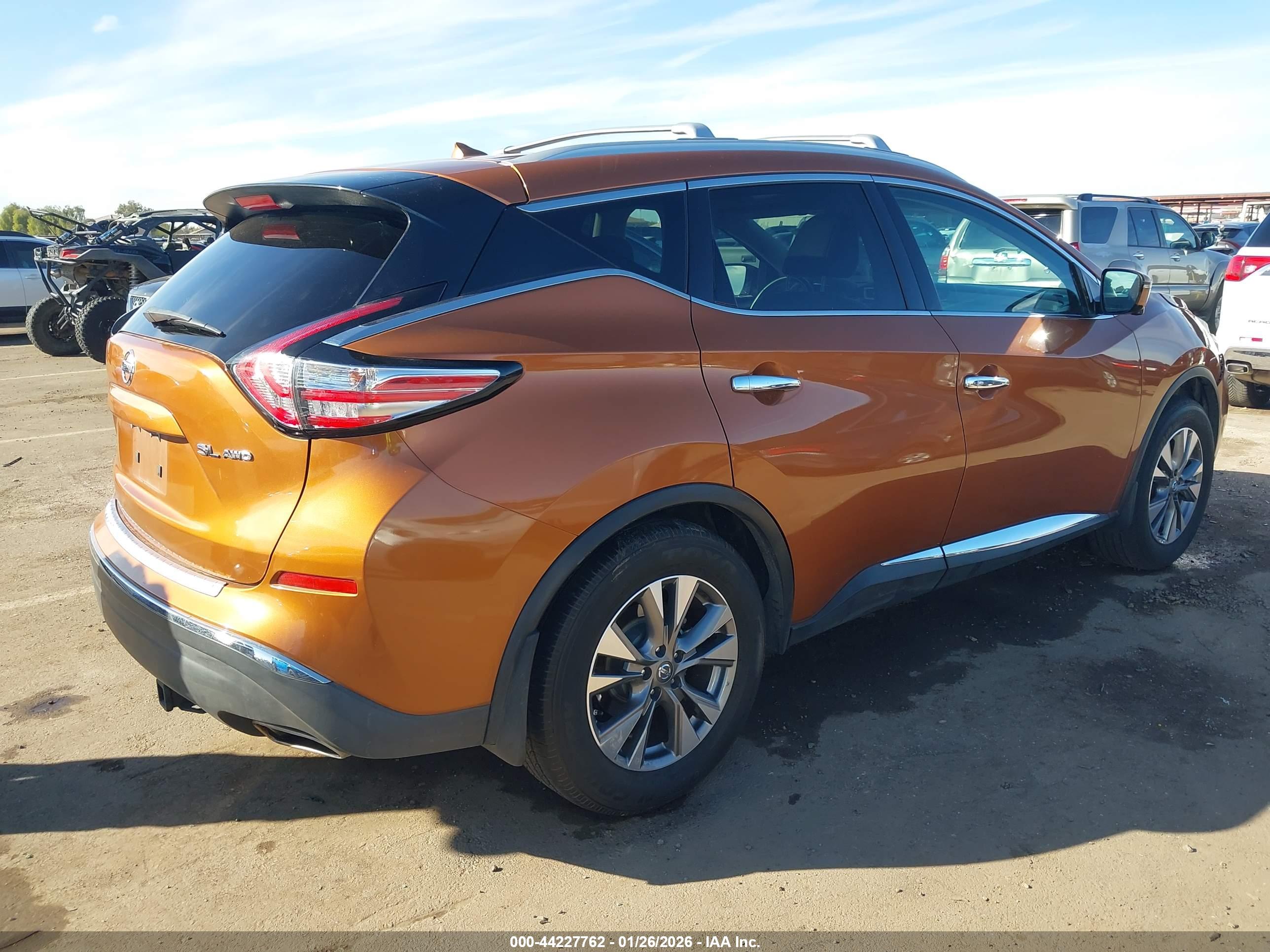 NISSAN MURANO image 4