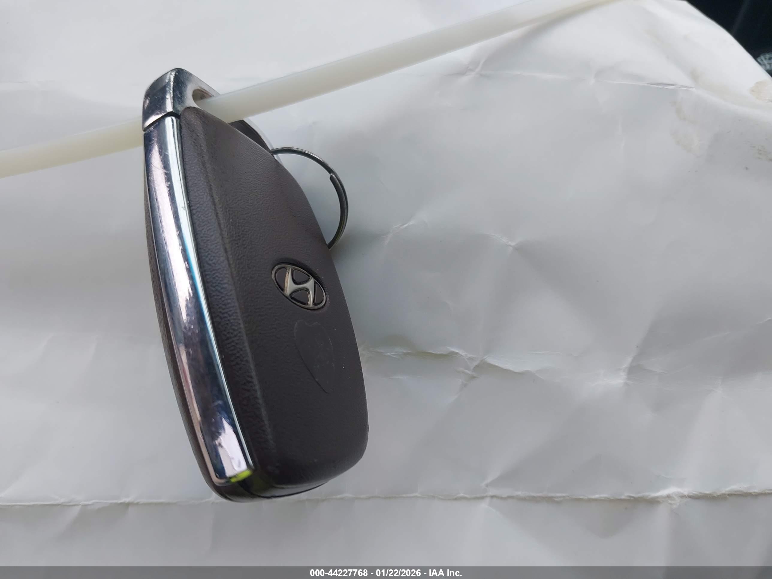 HYUNDAI SONATA image 11