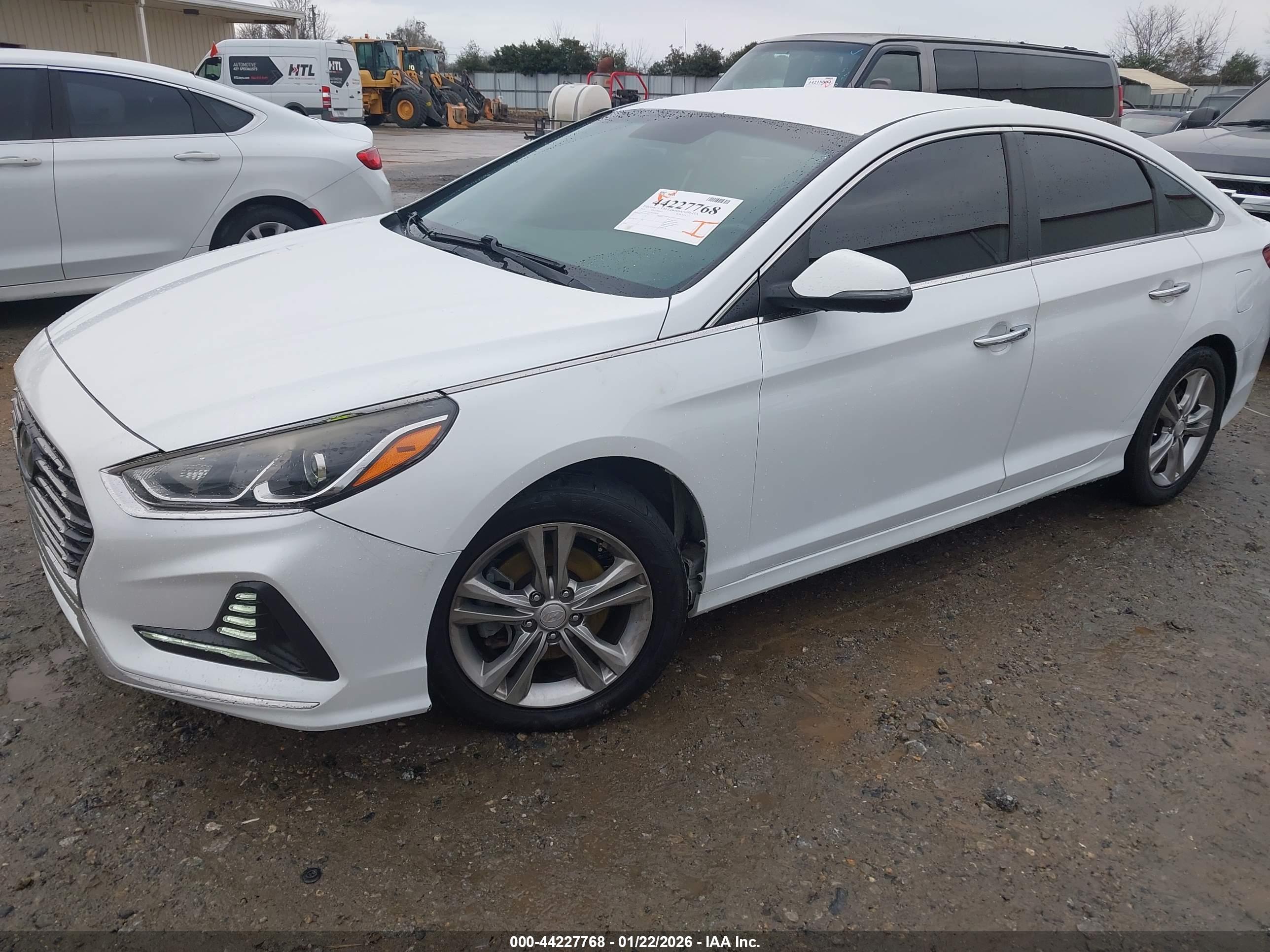 HYUNDAI SONATA image 6