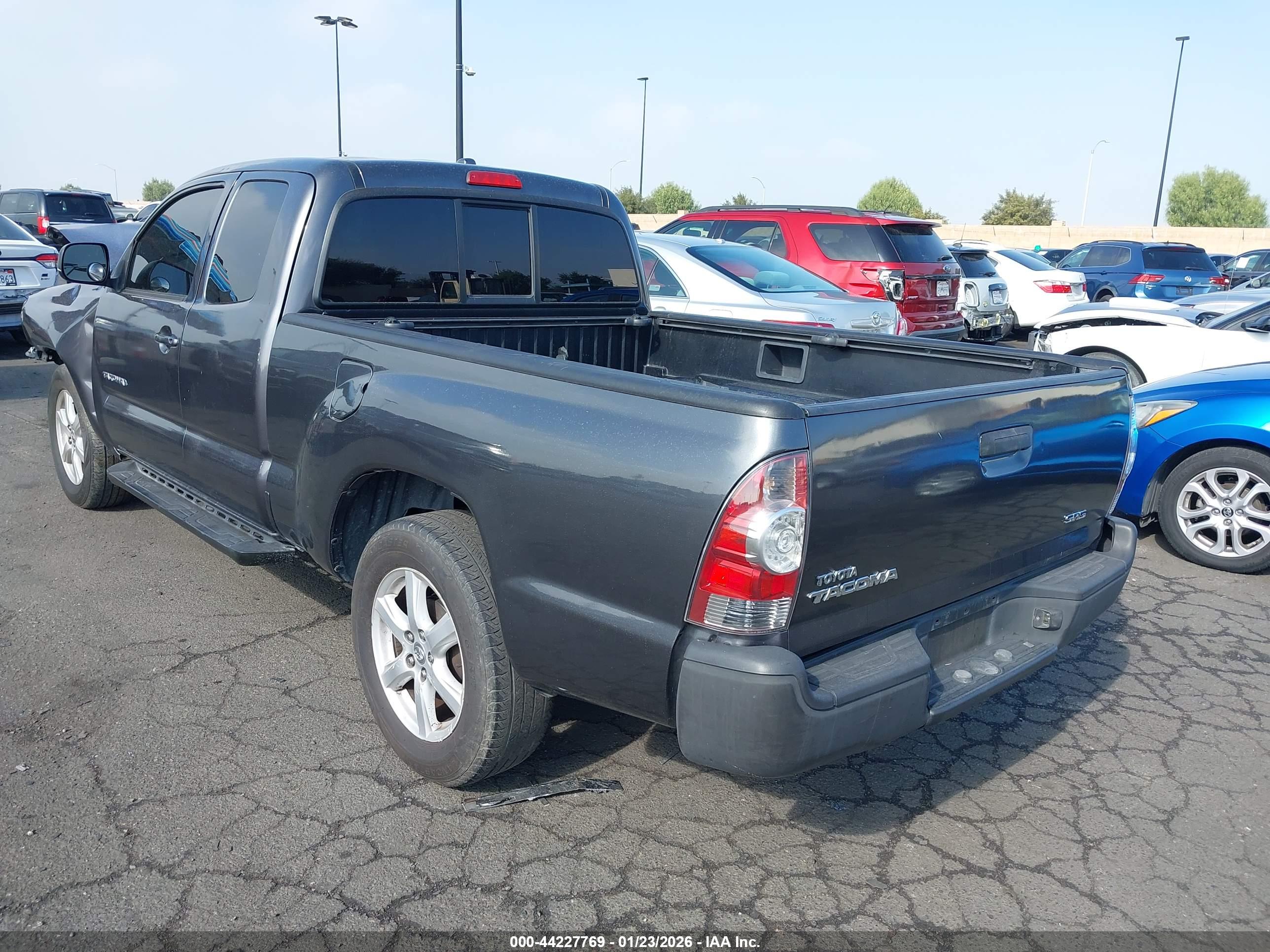 TOYOTA TACOMA image 3