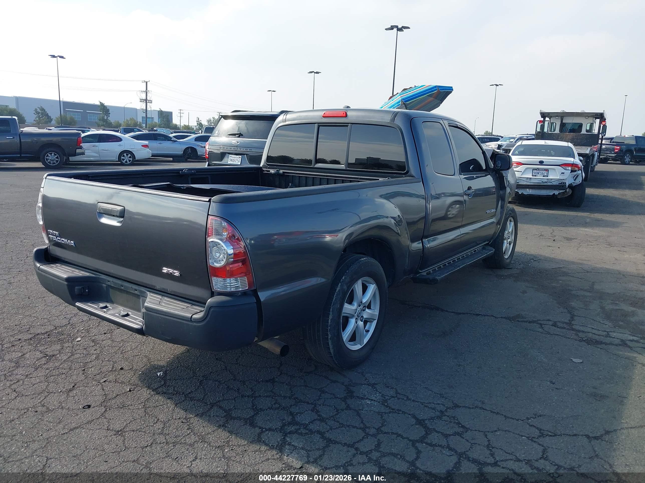 TOYOTA TACOMA image 4